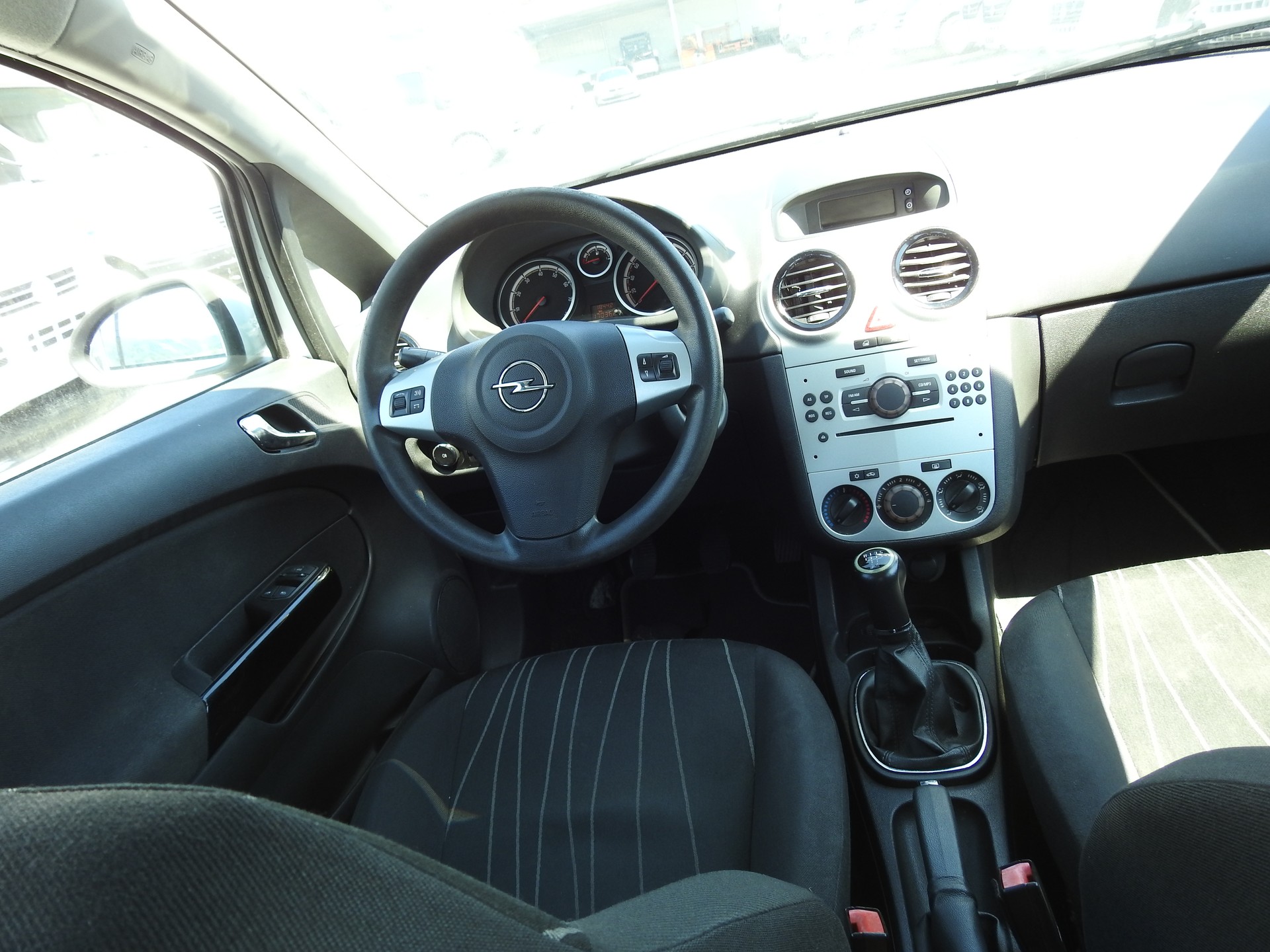 OPEL Corsa 1.2 TP-image-18