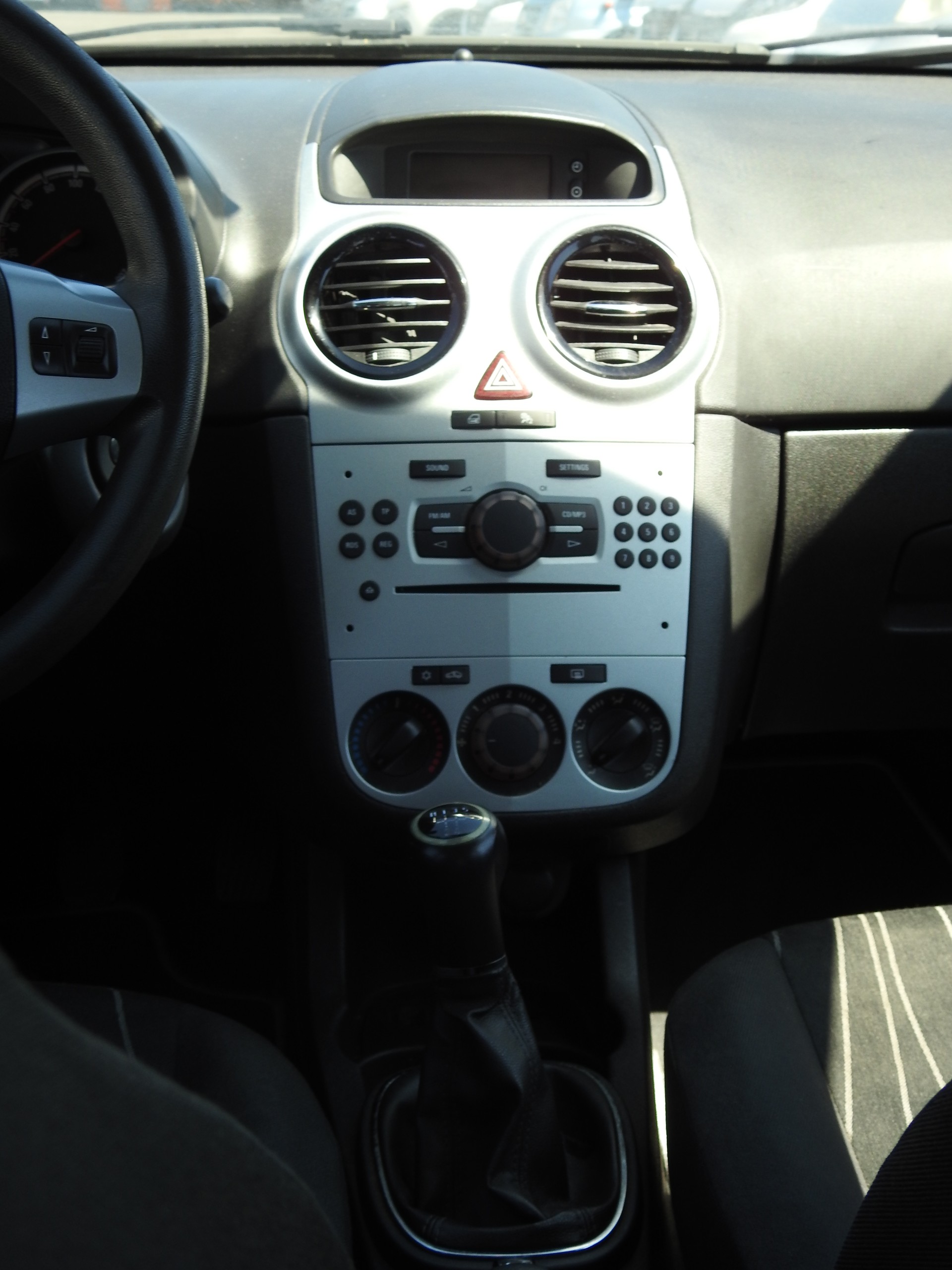 OPEL Corsa 1.2 TP-image-16