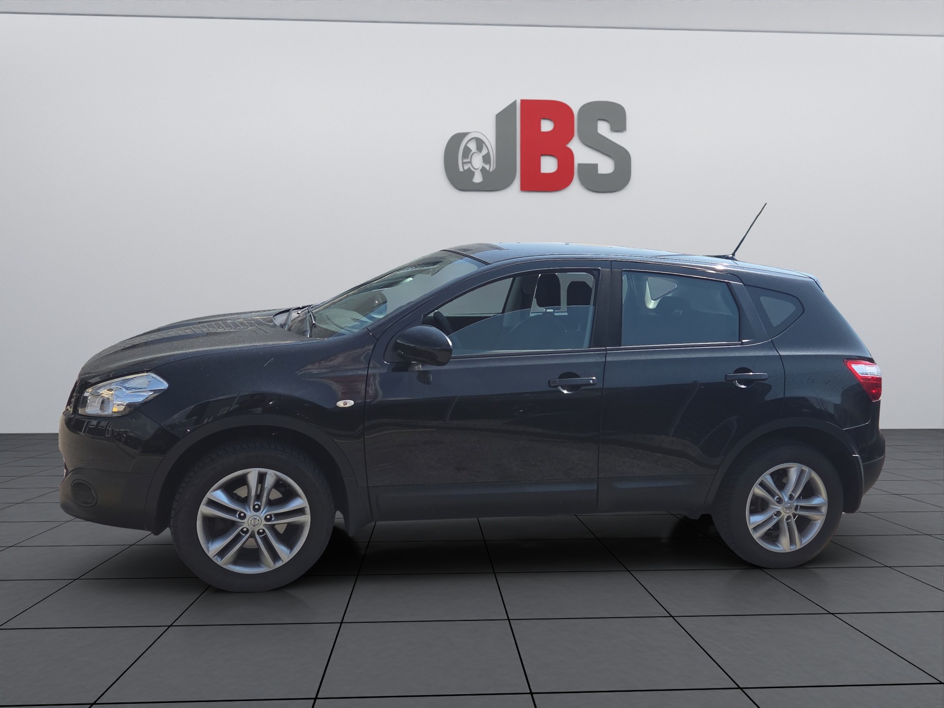 NISSAN Qashqai 1.6 visia-image-2