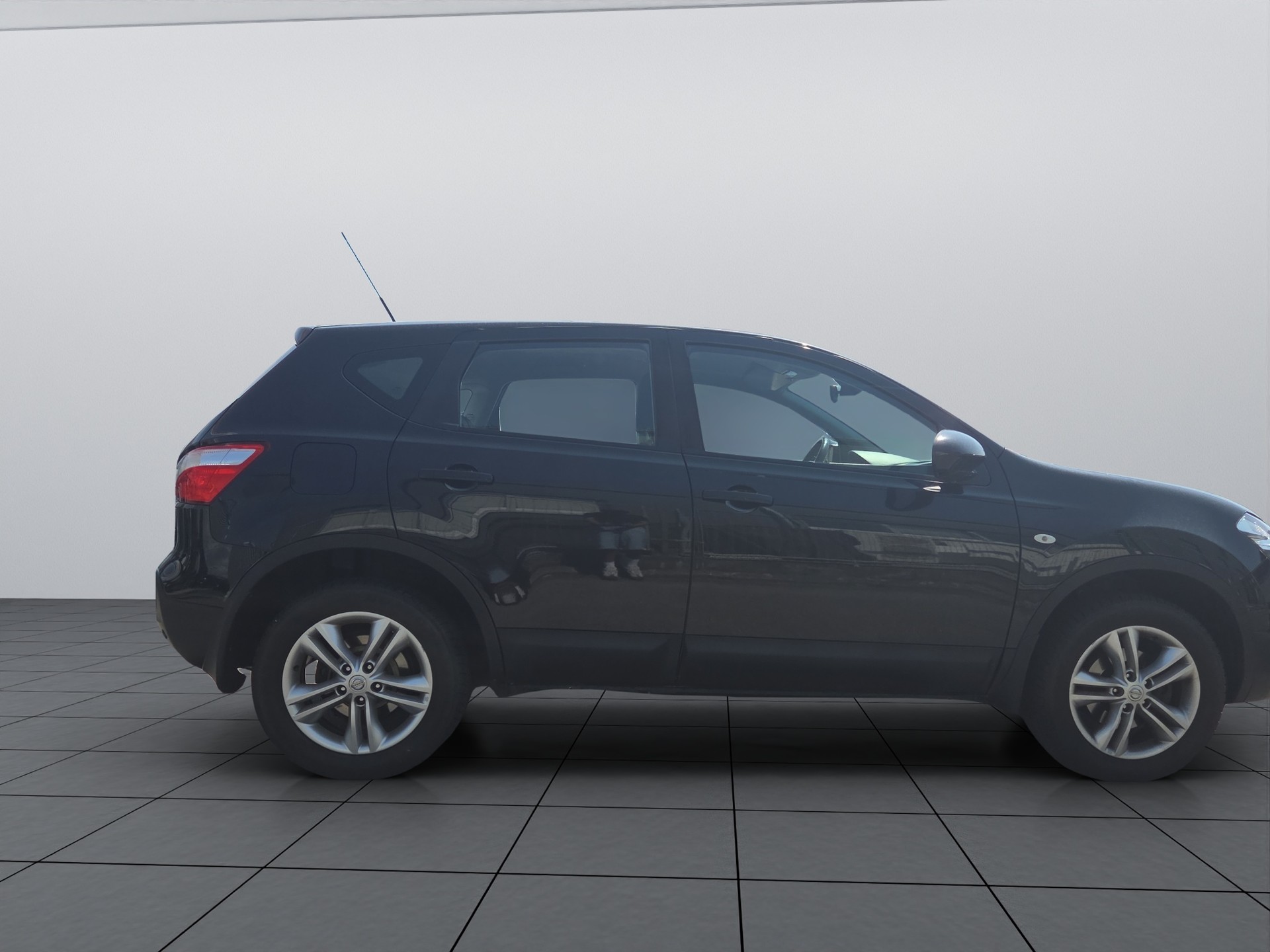 NISSAN Qashqai 1.6 visia-image-6