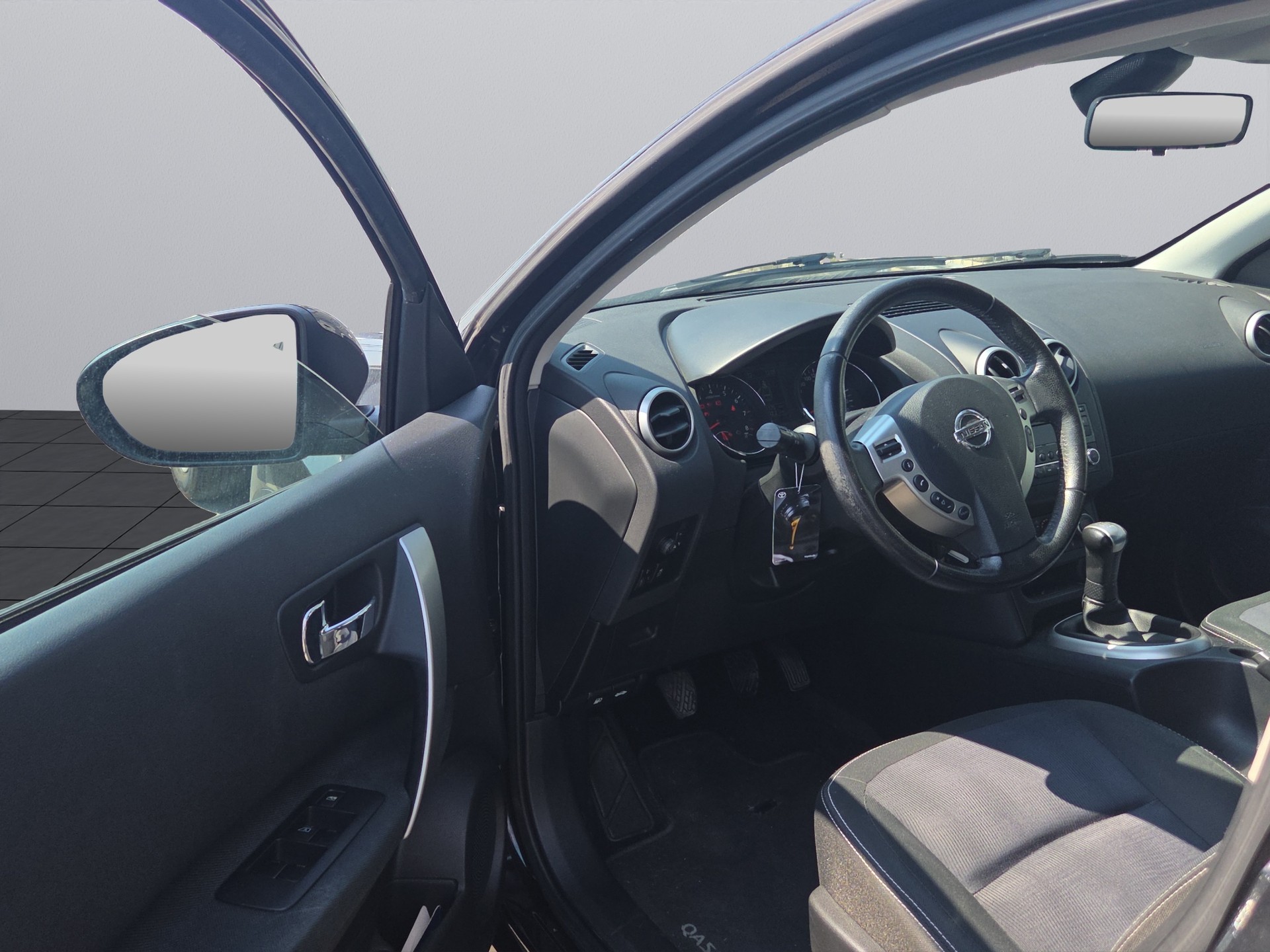 NISSAN Qashqai 1.6 visia-image-19