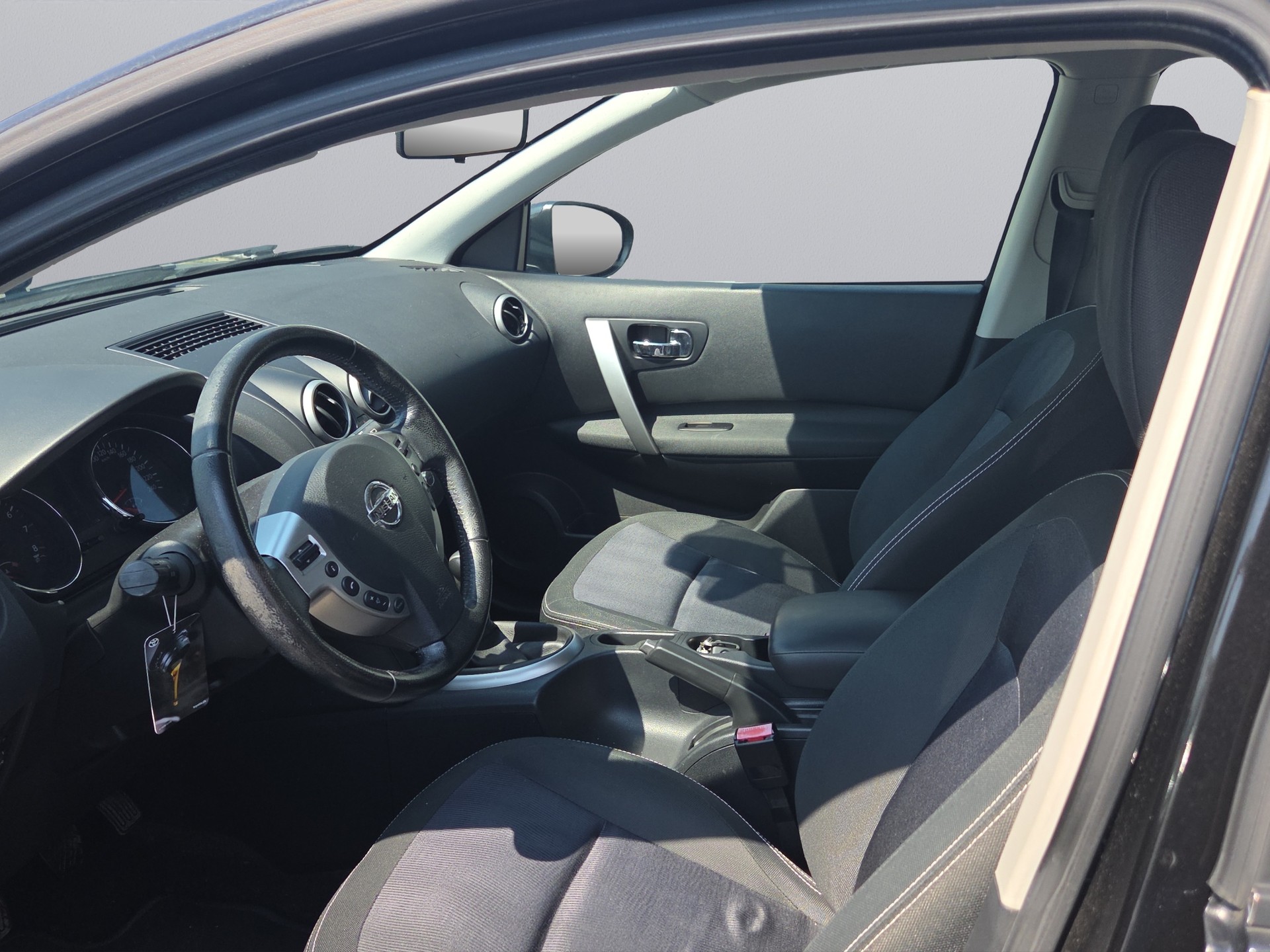 NISSAN Qashqai 1.6 visia-image-8