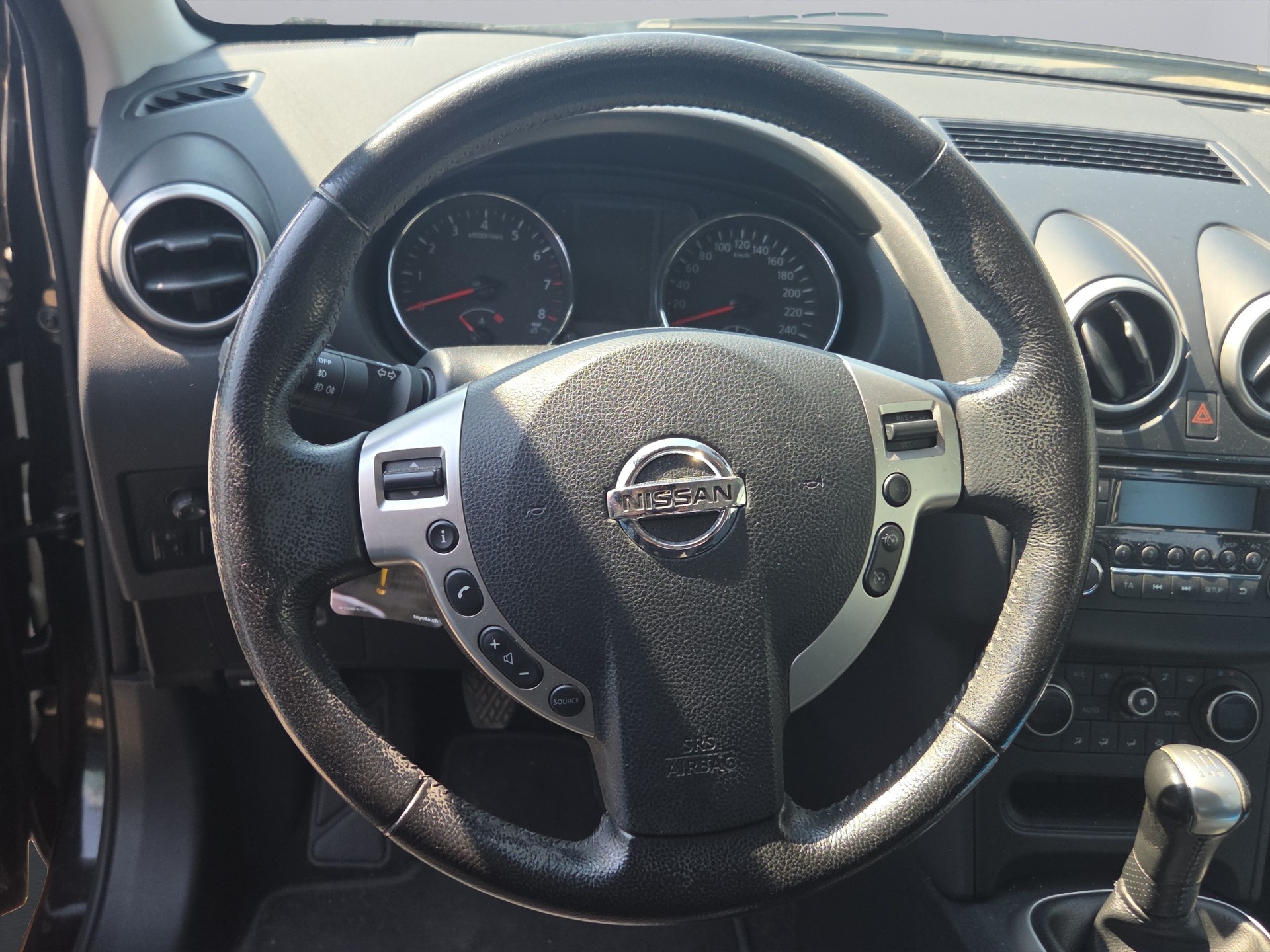 NISSAN Qashqai 1.6 visia-image-9
