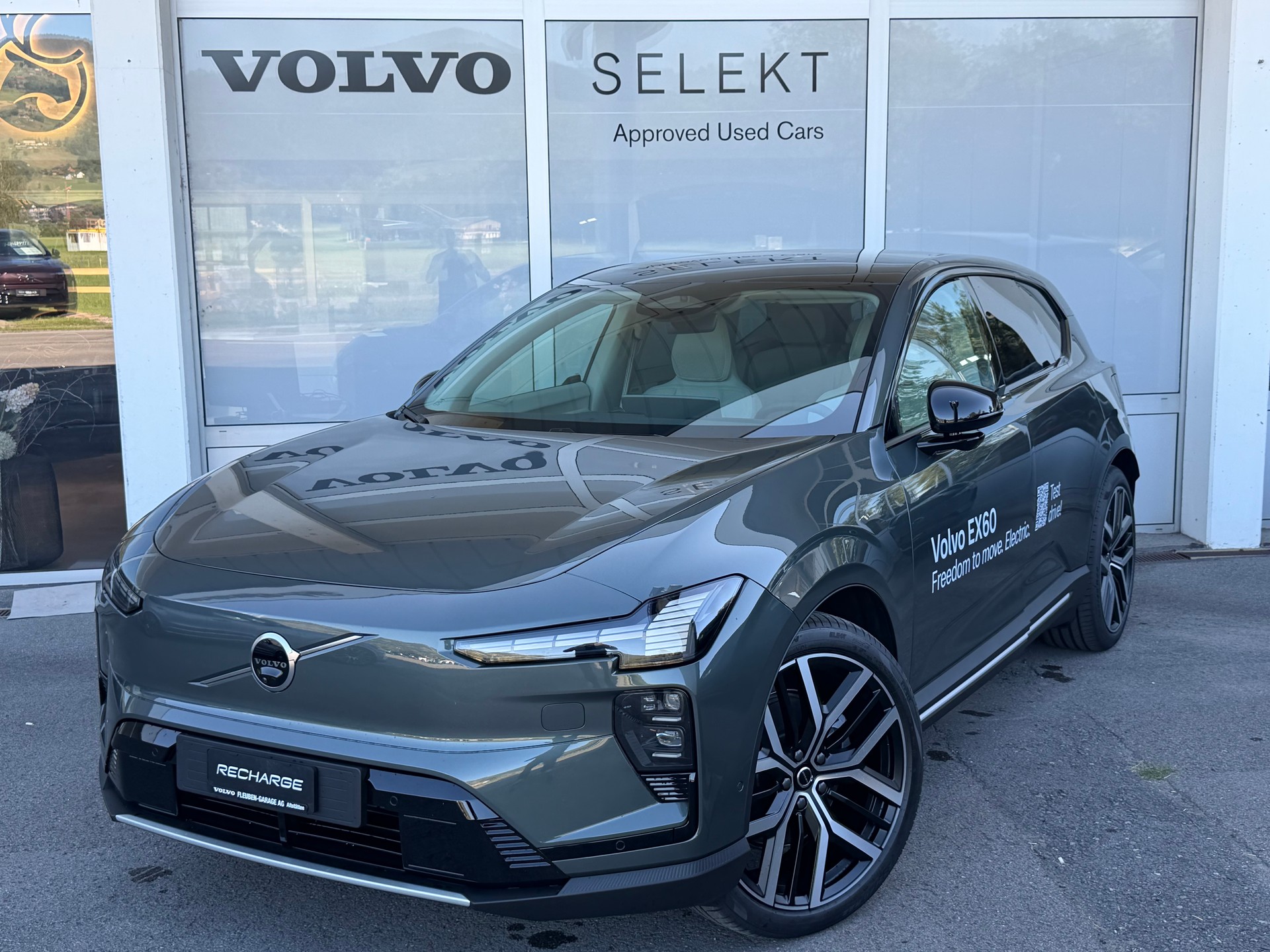 VOLVO EX60 Twin Ultra AWD-image-0