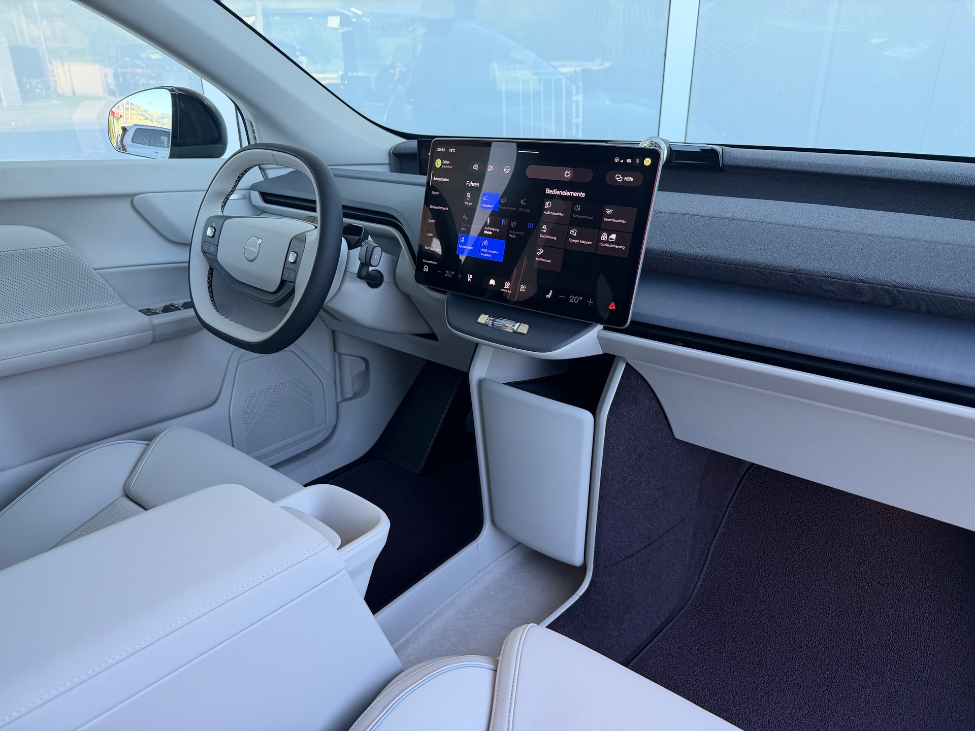 VOLVO EX60 Twin Ultra AWD-image-2