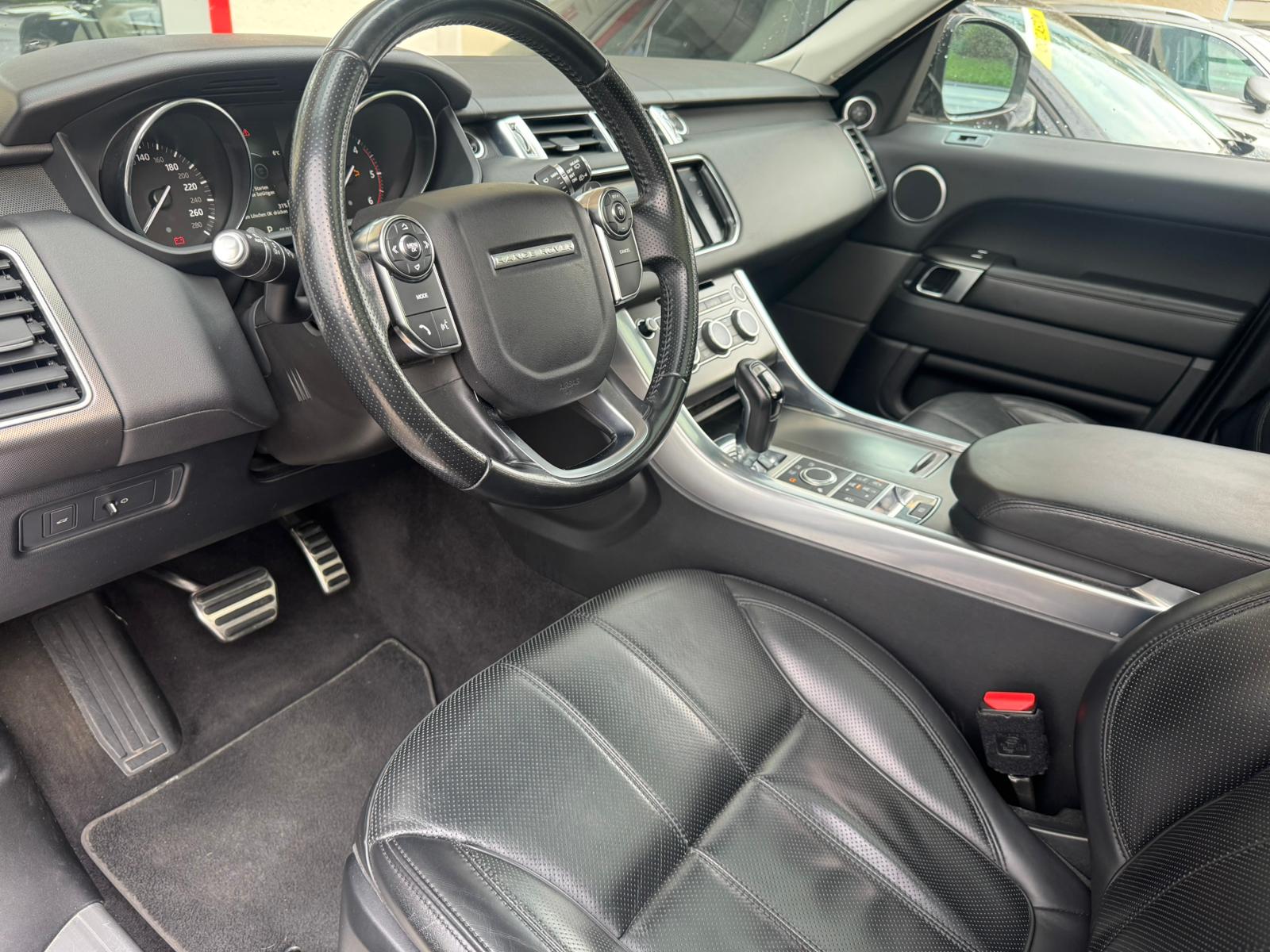 LAND ROVER Range Rover Sport 3.0 TDV6 HSE Automatic-image-18
