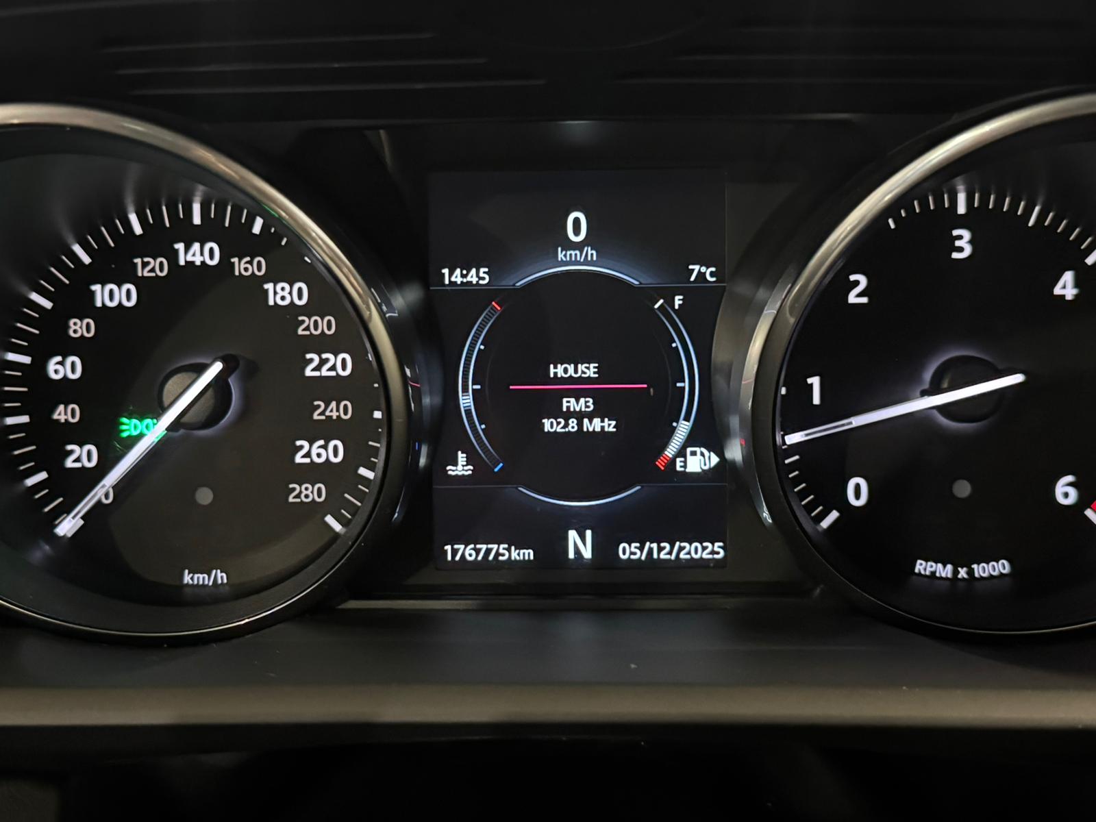 LAND ROVER Range Rover Sport 3.0 TDV6 HSE Automatic-image-21