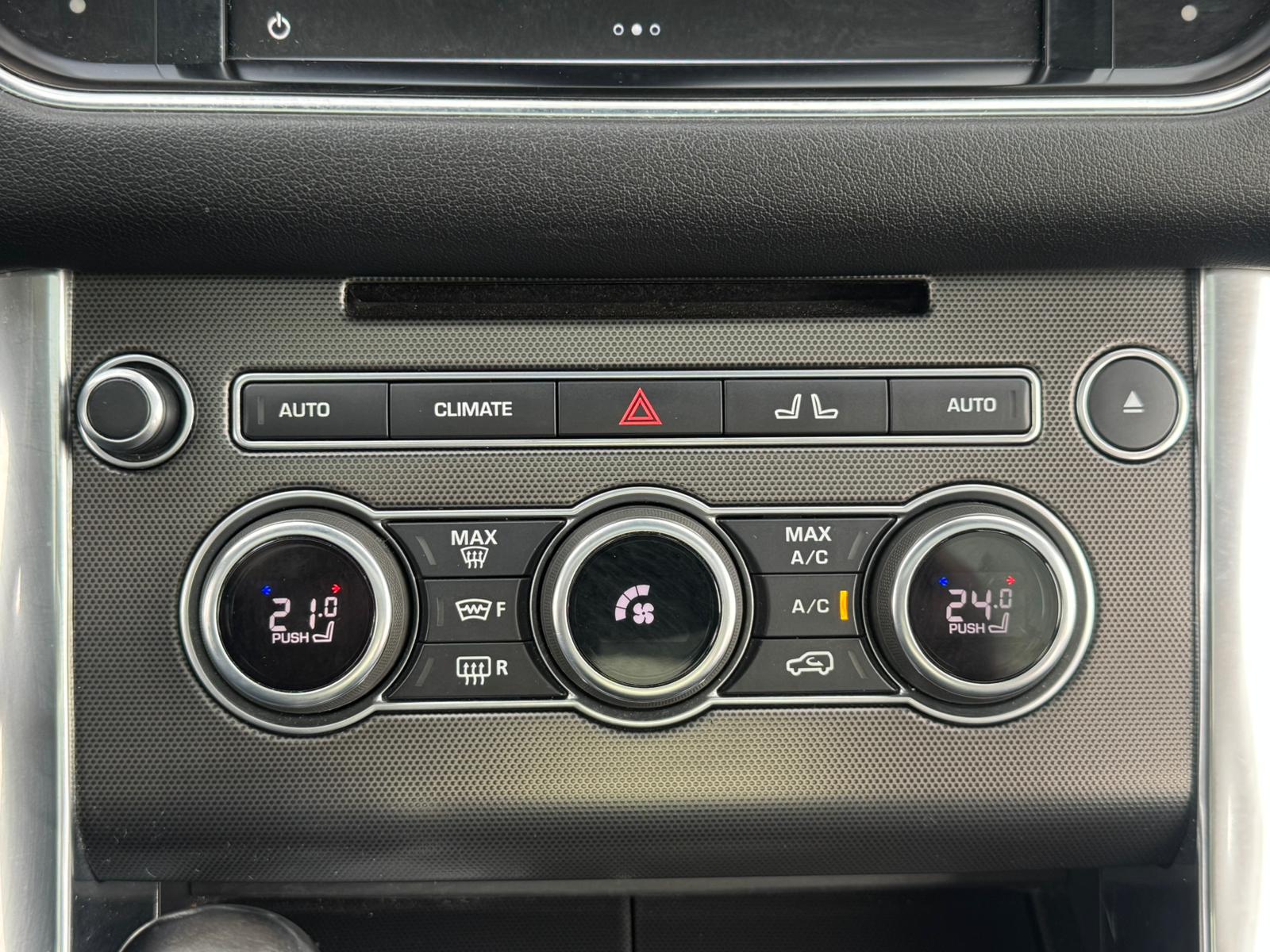 LAND ROVER Range Rover Sport 3.0 TDV6 HSE Automatic-image-26