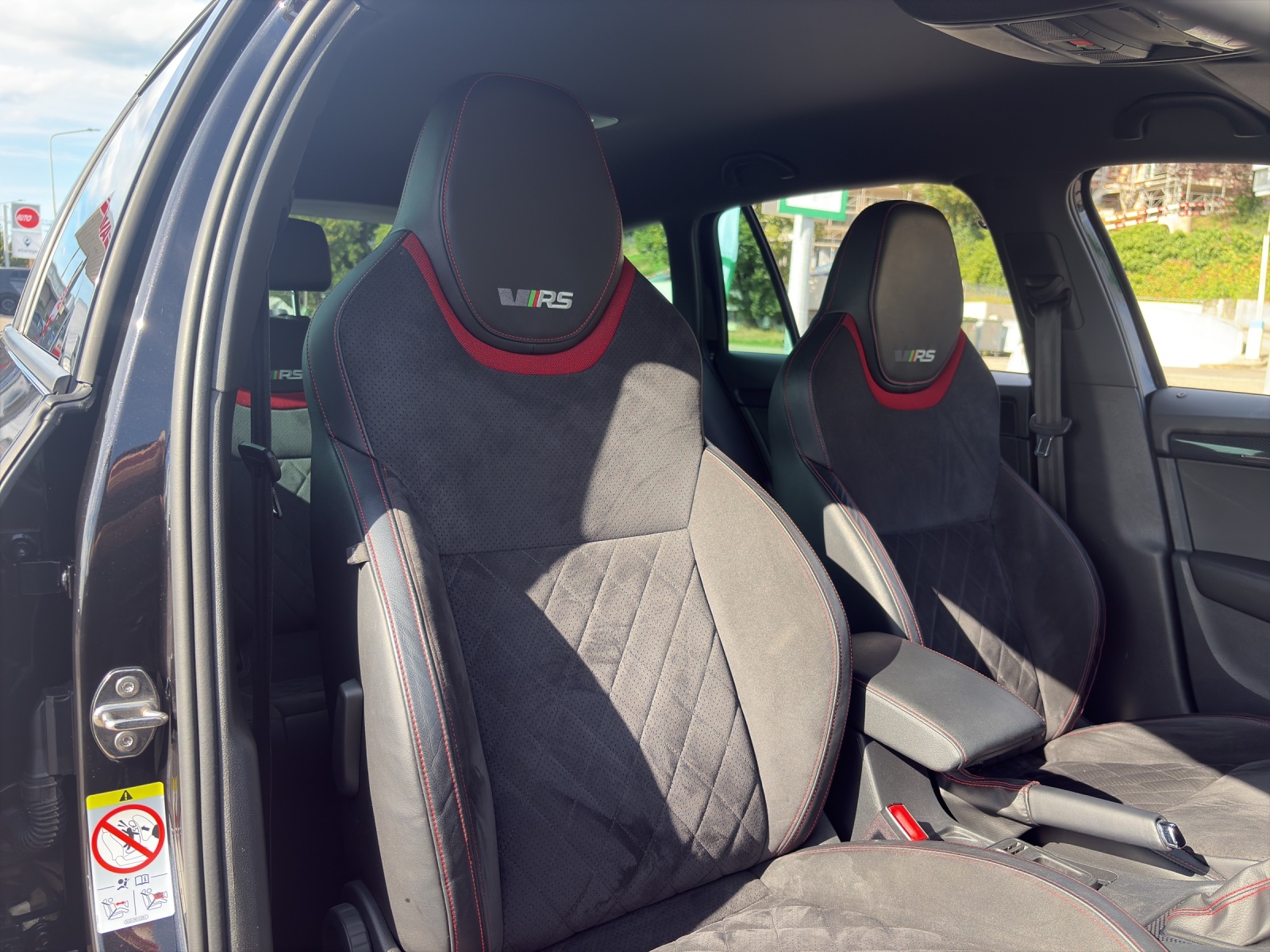 SKODA Octavia Combi 2.0 TSI 245 RS DSG-image-6