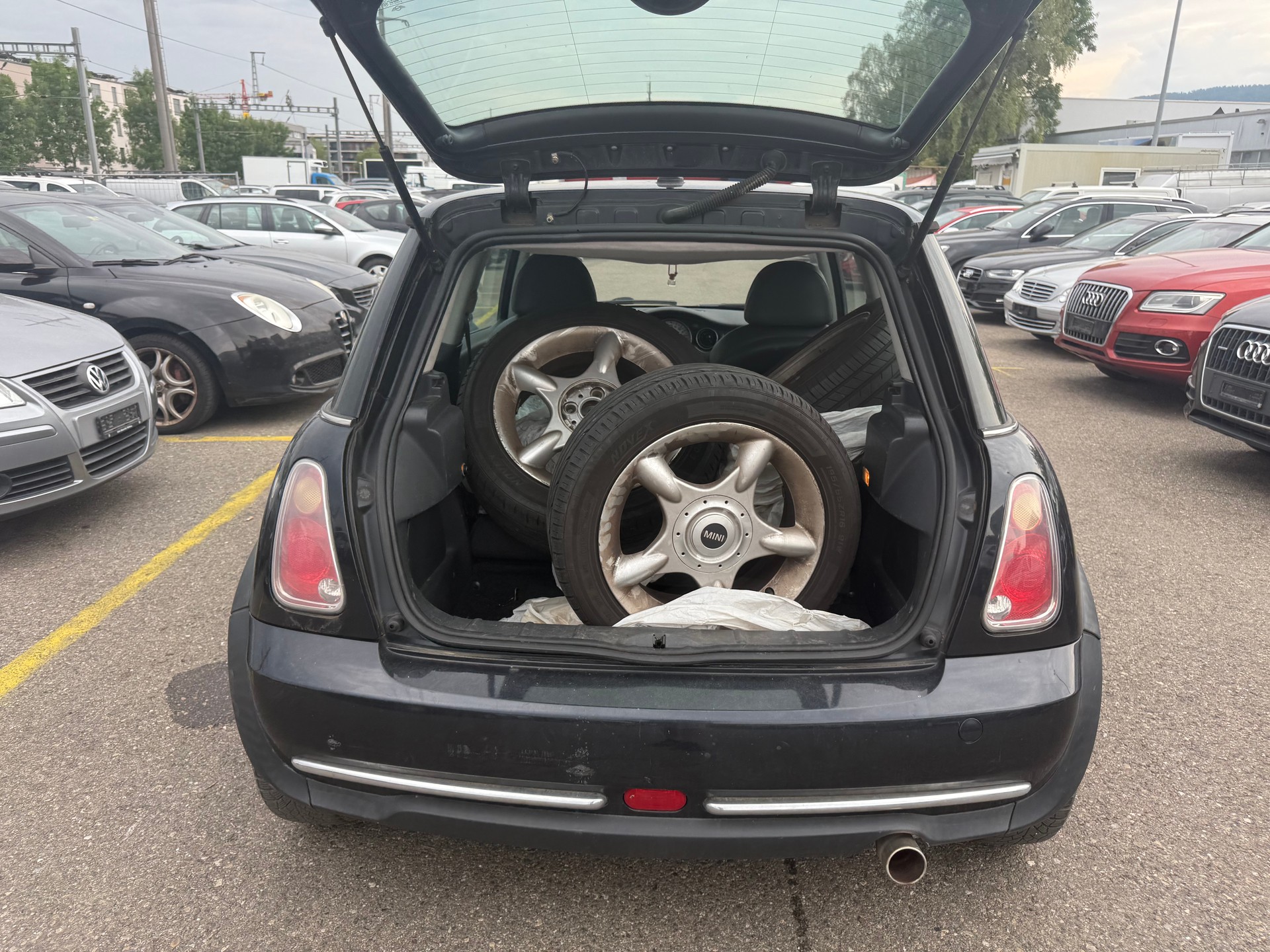 MINI One-image-3