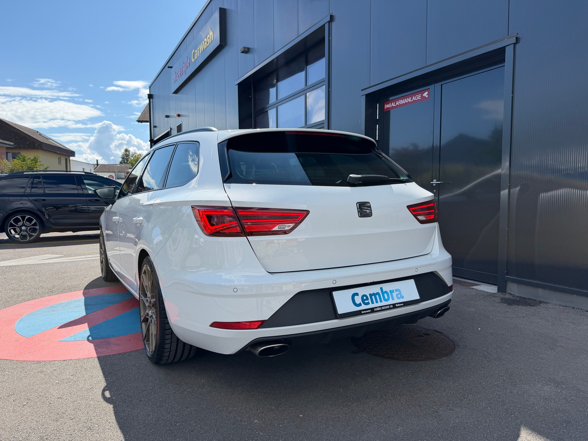 SEAT Leon ST 2.0 TSI Cupra 300 4 Drive DSG-image-6