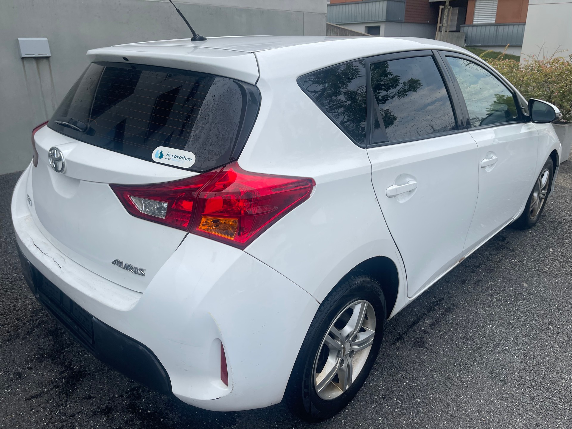TOYOTA Auris 1.4 D-4D Terra-image-5