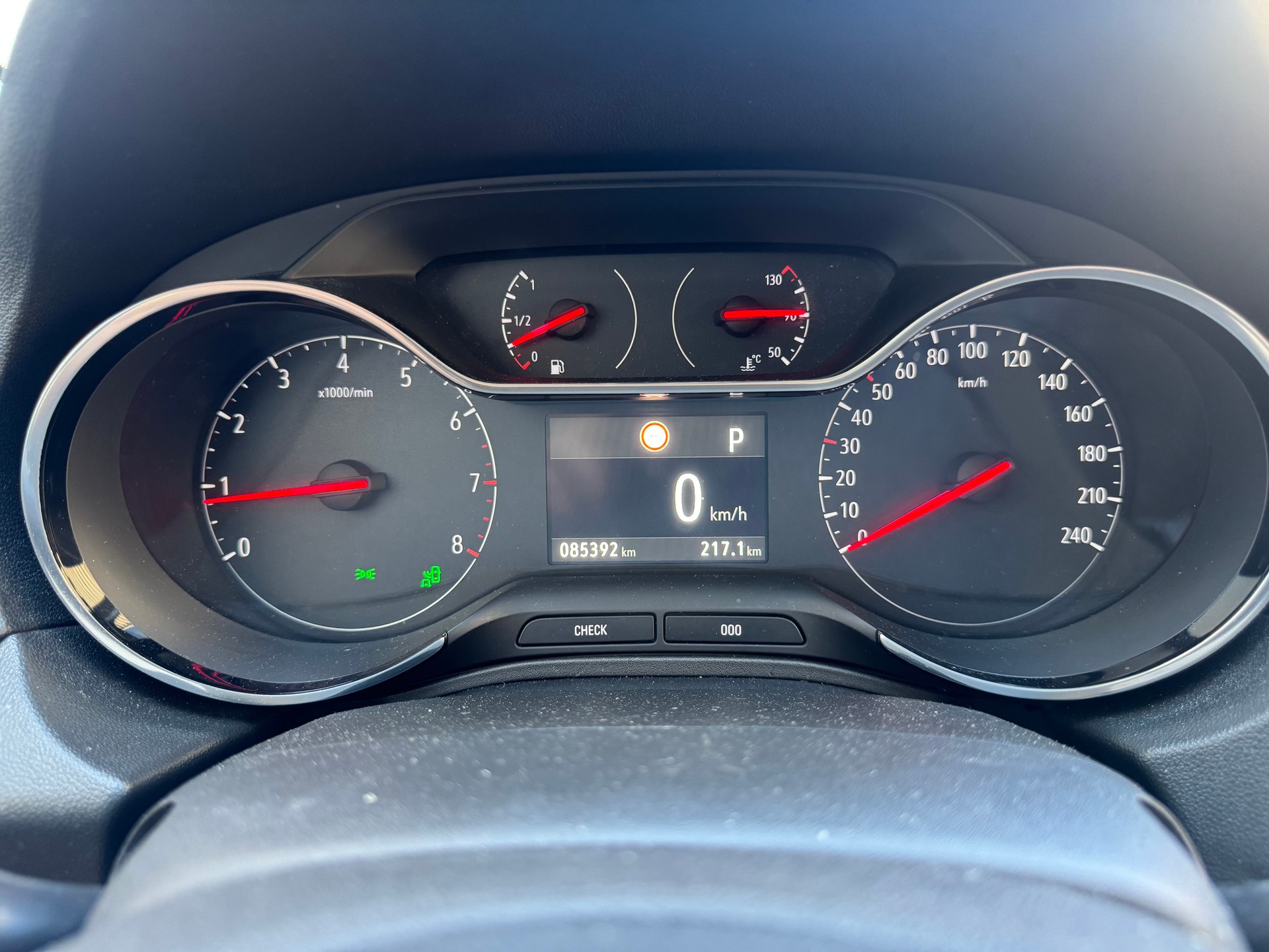 OPEL Grandland X 1.6 TP Excellence Automatik*Ledersitze mit Sitzbelüftung v. und Lenkradheizung*-image-12