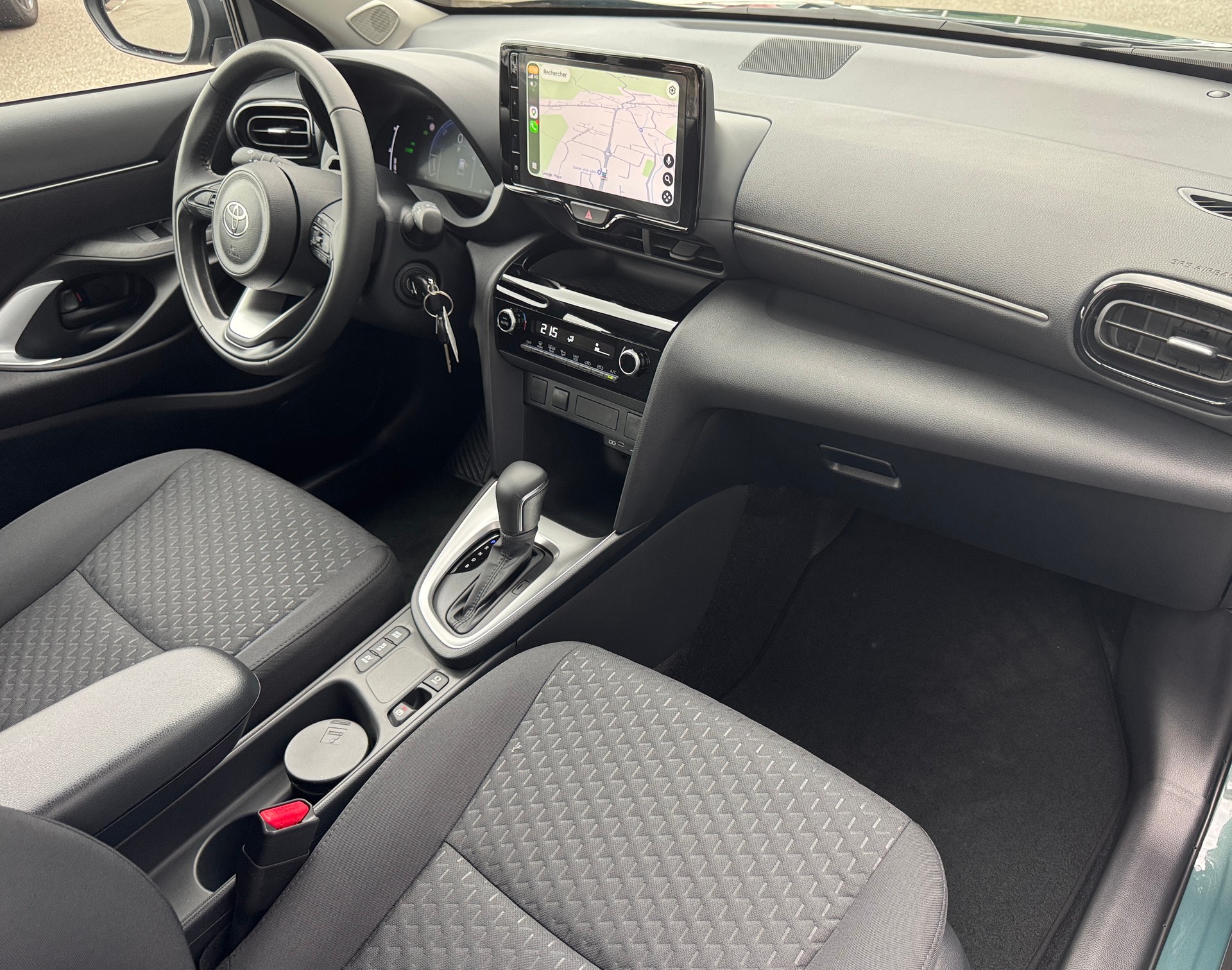 TOYOTA Yaris Cross 1.5 Comfort e-CVT-image-9