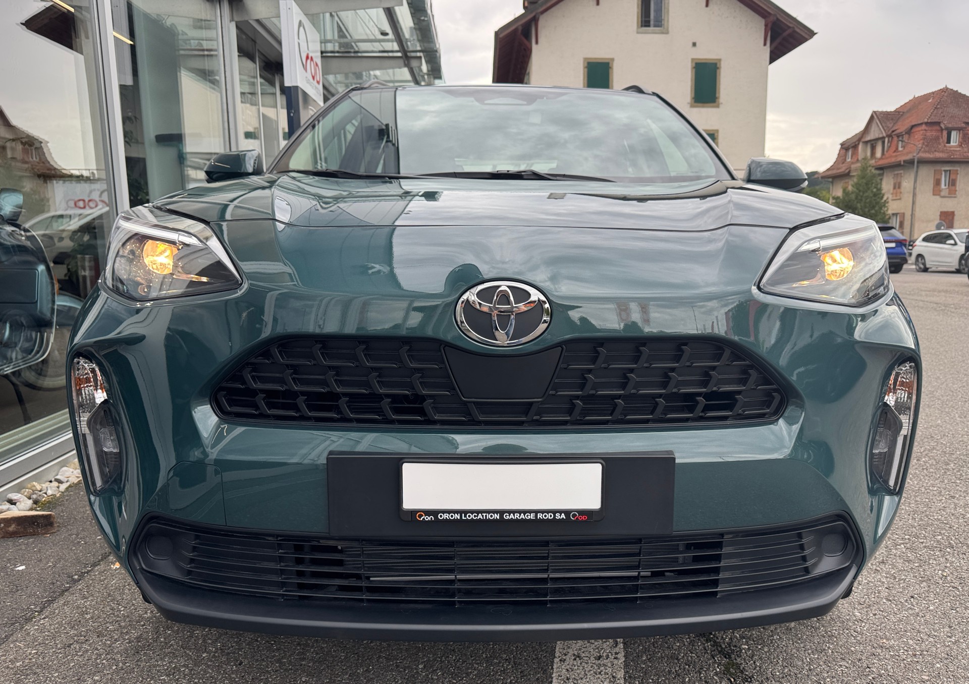TOYOTA Yaris Cross 1.5 Comfort e-CVT-image-3