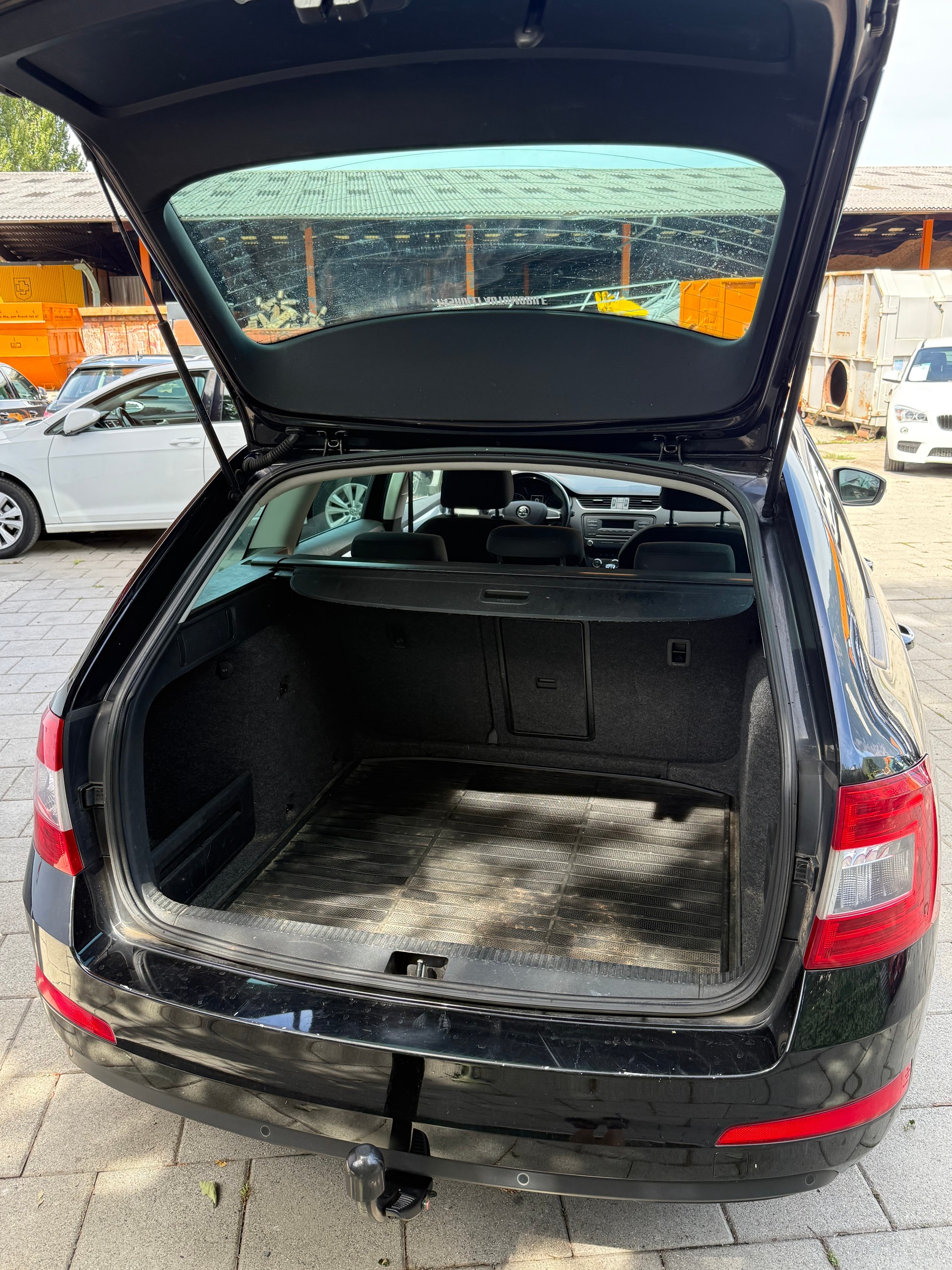 SKODA Octavia Combi 2.0 TDI Ambition 4x4-image-7
