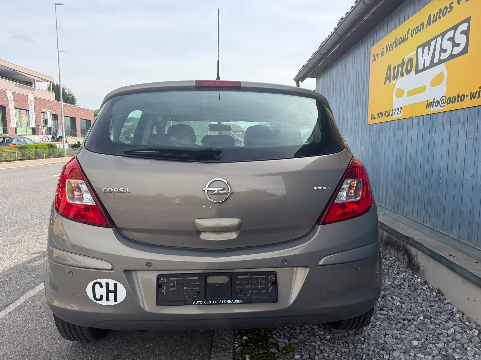 OPEL Corsa 1.4 TP Anniversary Edition Automatic-image-4