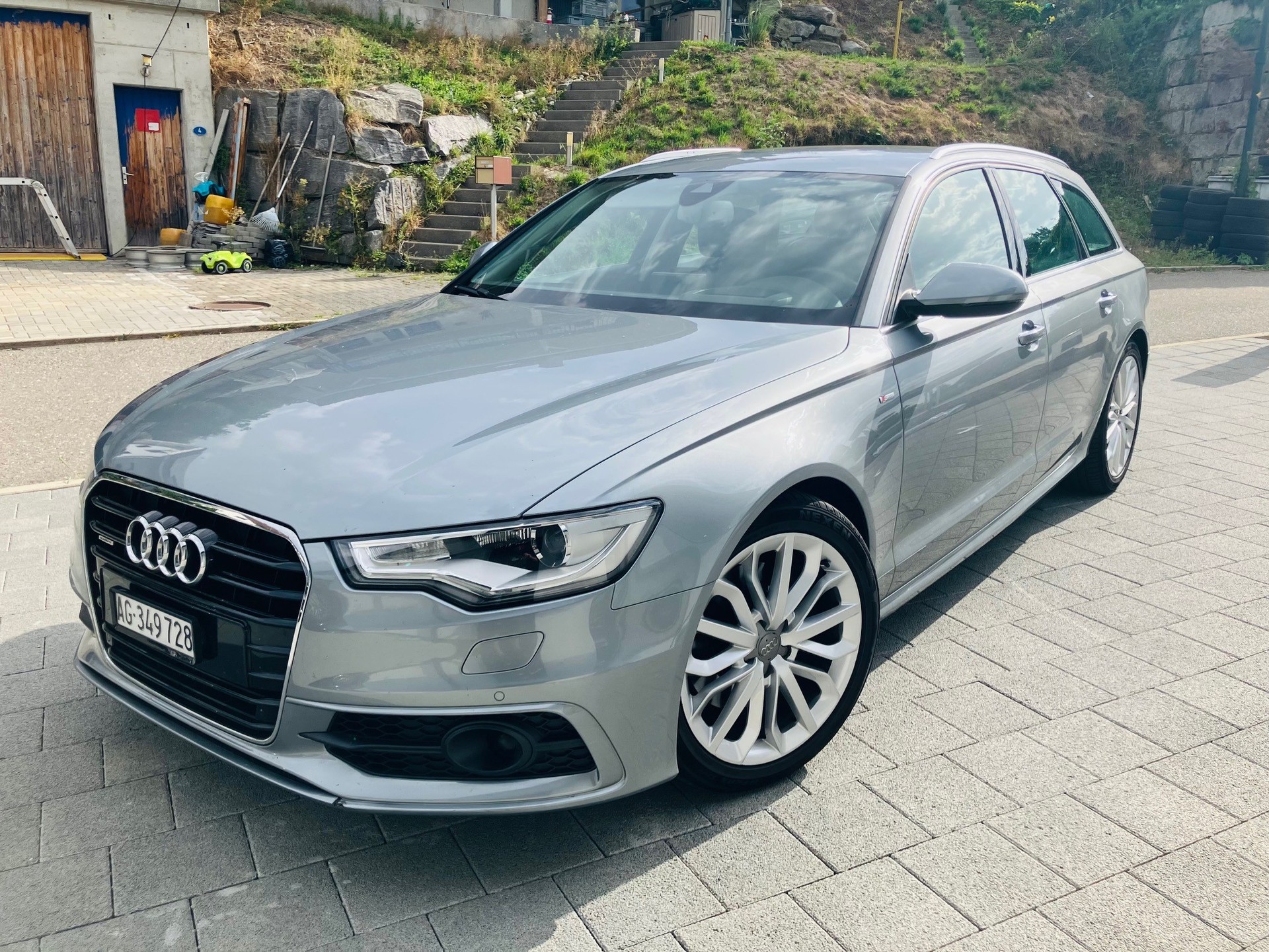 AUDI 3.0 V6 TDI 245 quattro S-Tr.-image-0