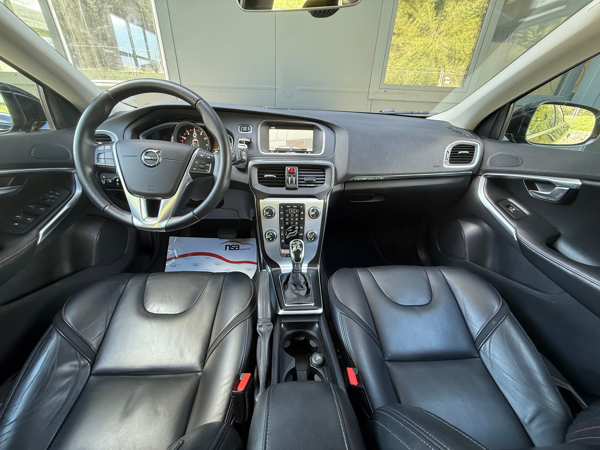 VOLVO V40 Cross Country T4 AWD Ocean Race Geartronic-image-10