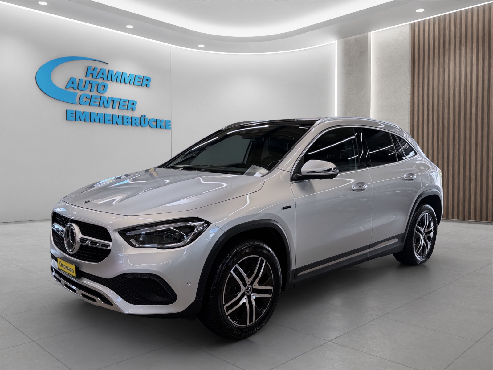 MERCEDES-BENZ GLA-Klasse H247 GLA 250 e Progressive-image-0