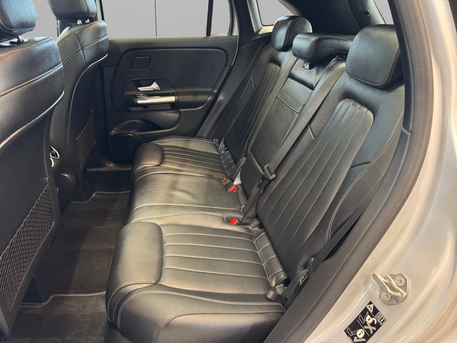 MERCEDES-BENZ GLA-Klasse H247 GLA 250 e Progressive-image-13
