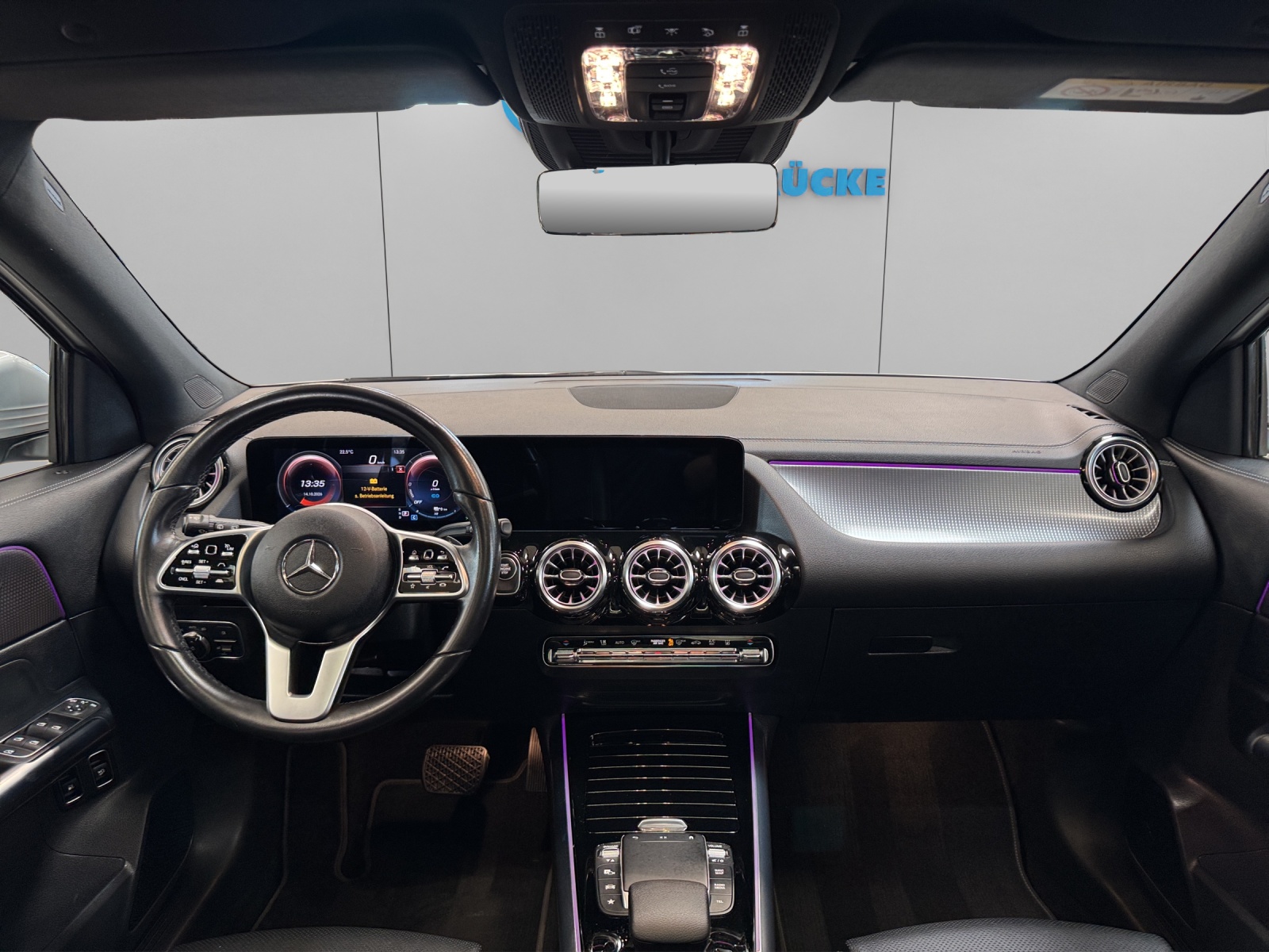 MERCEDES-BENZ GLA-Klasse H247 GLA 250 e Progressive-image-11