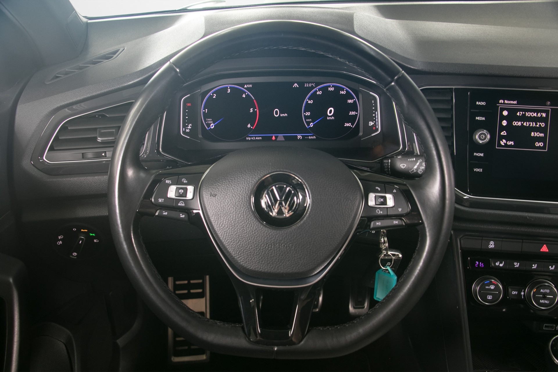 VW T-Roc 2.0 TDI SCR Sport 4Motion-image-4