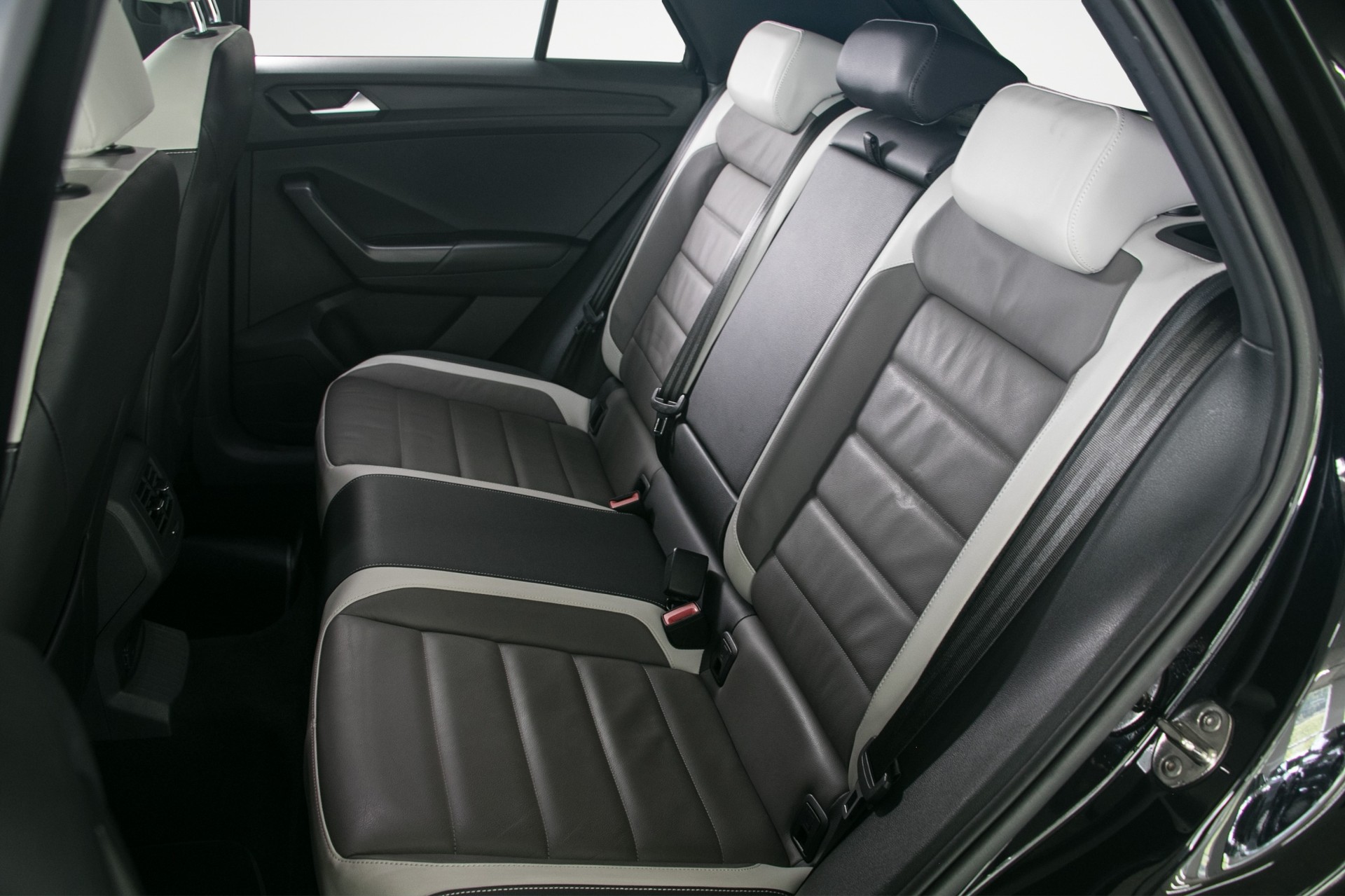 VW T-Roc 2.0 TDI SCR Sport 4Motion-image-10