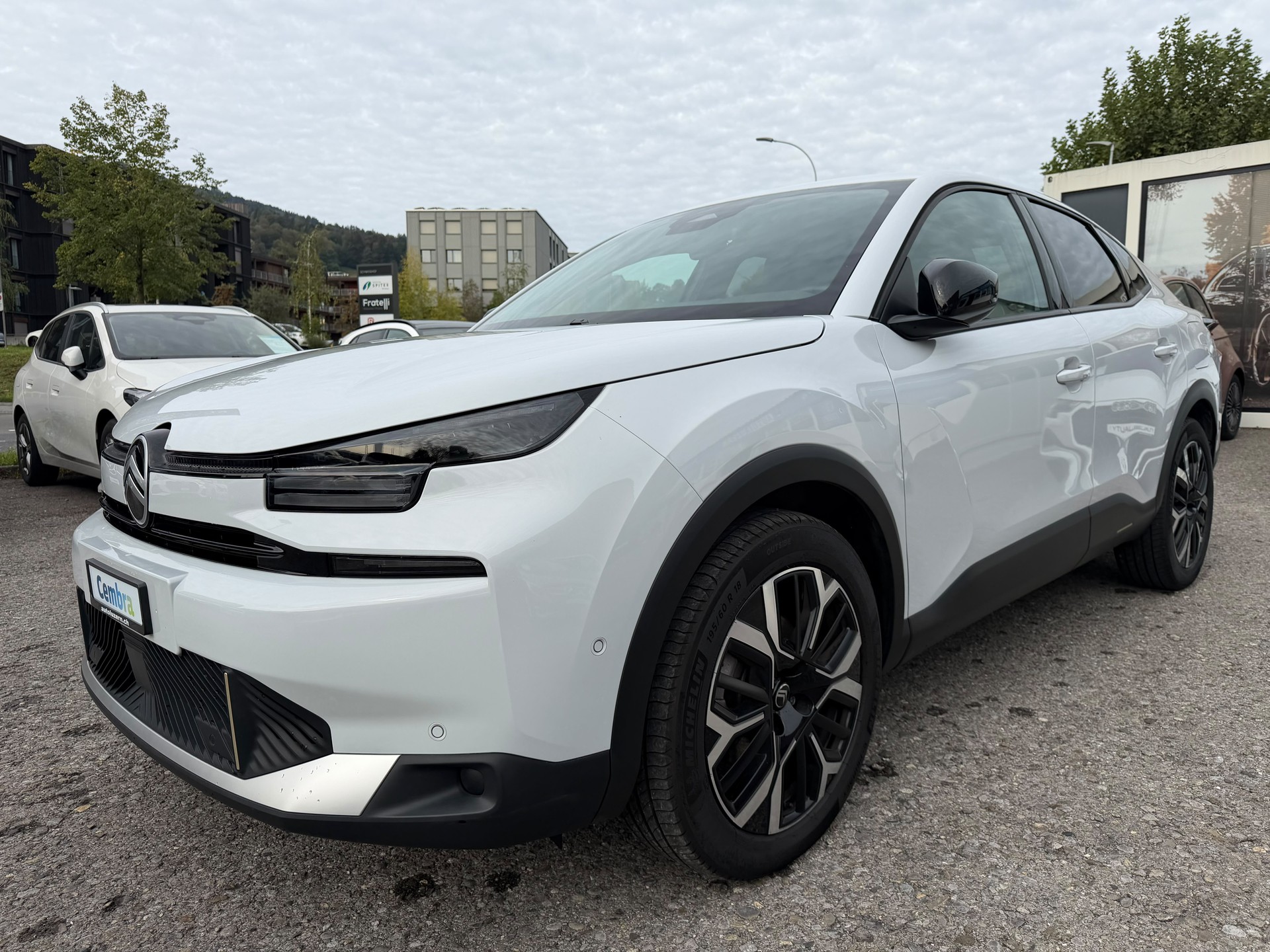 CITROEN C4 X HEV Max-image-8