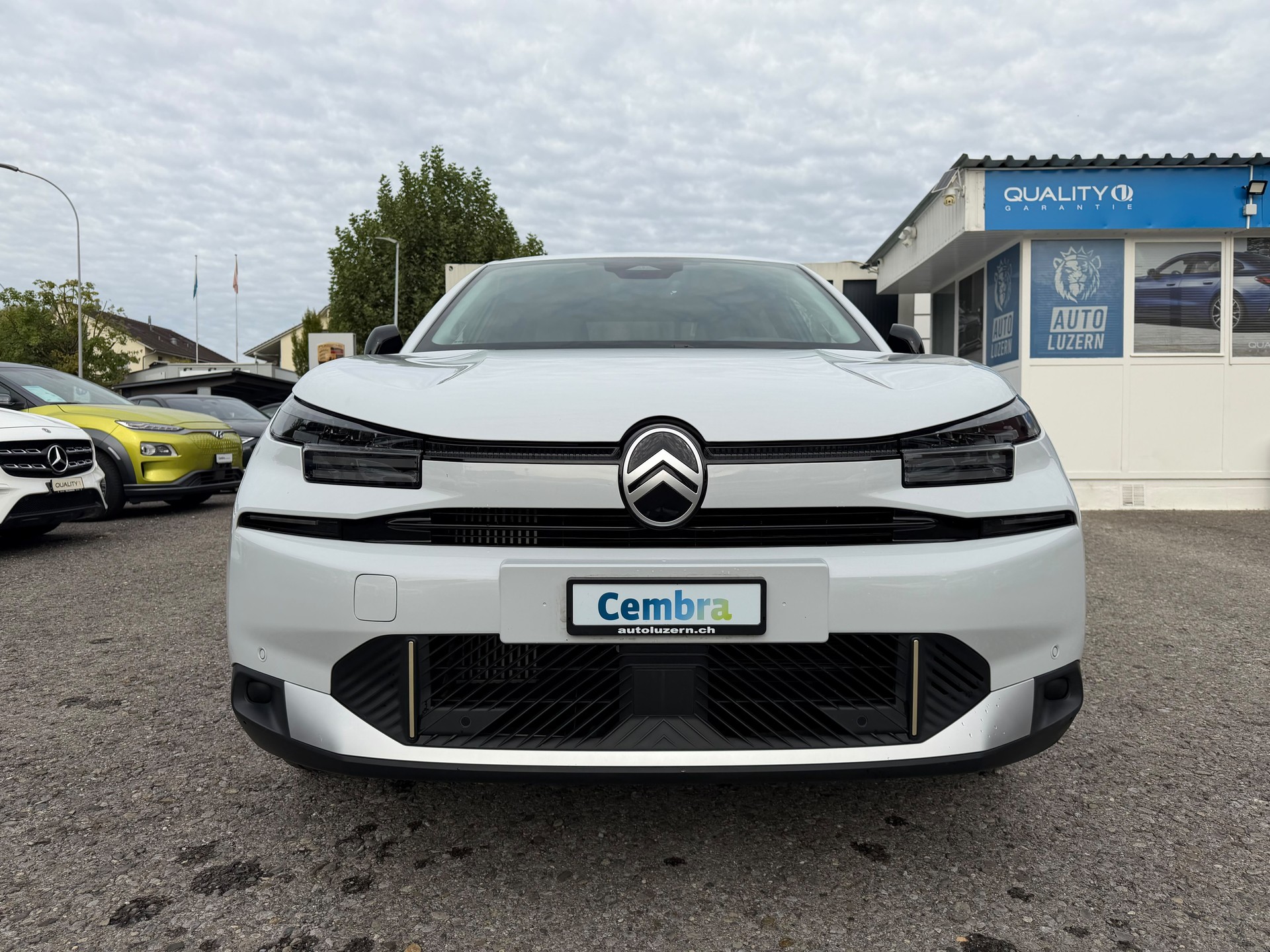 CITROEN C4 X HEV Max-image-4