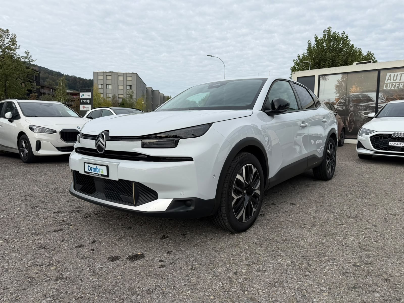 CITROEN C4 X HEV Max-image-0