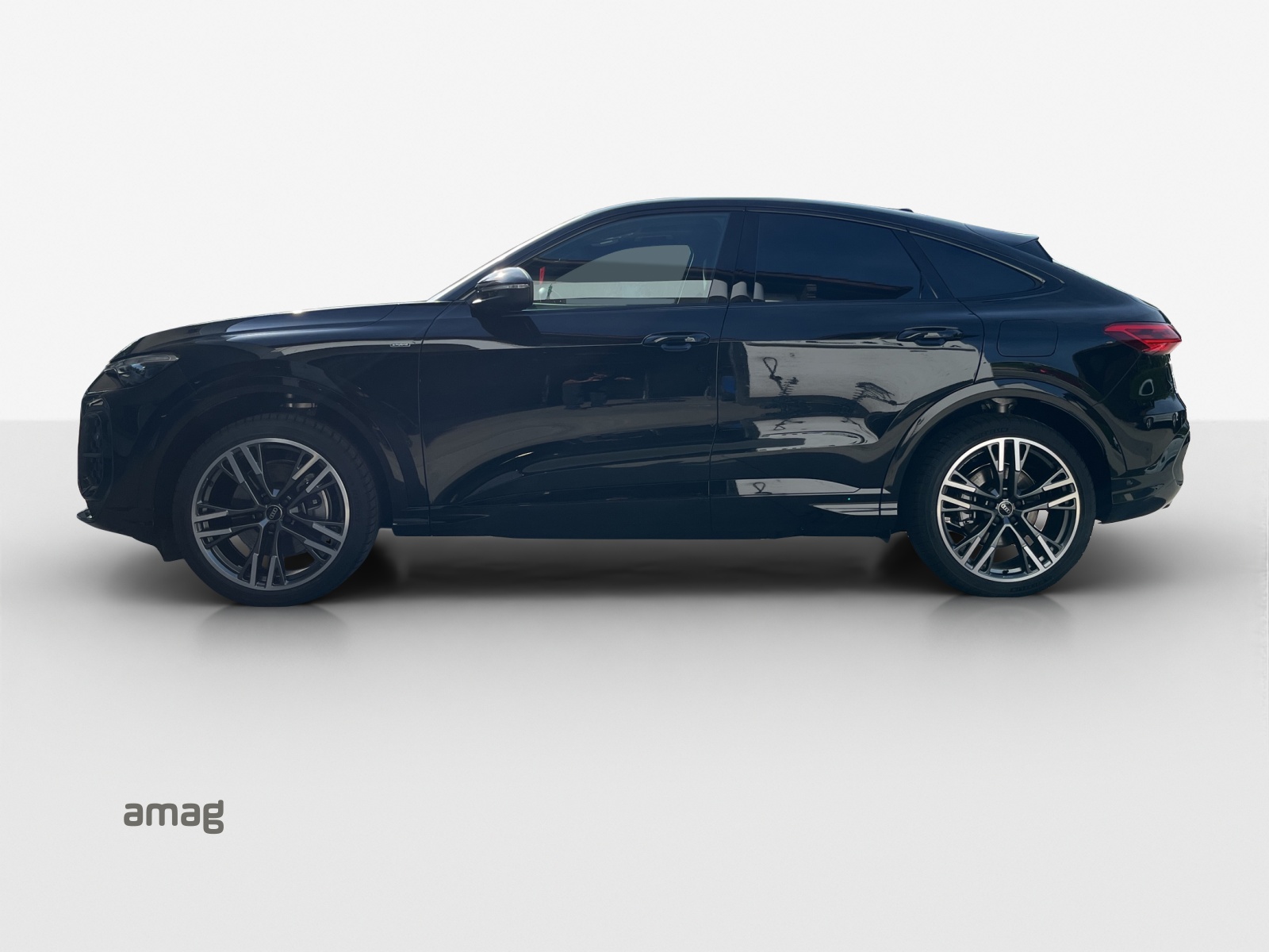 AUDI Q5 Sportback e-hybrid quattro 220 kW S-tronic-image-1