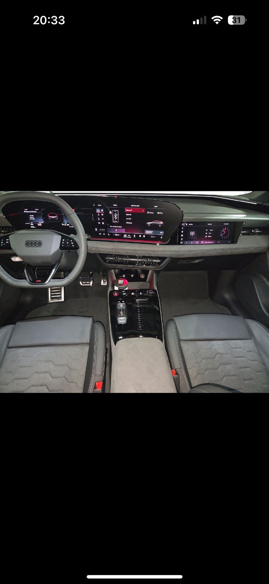 AUDI quattro E-tron S-line-image-2