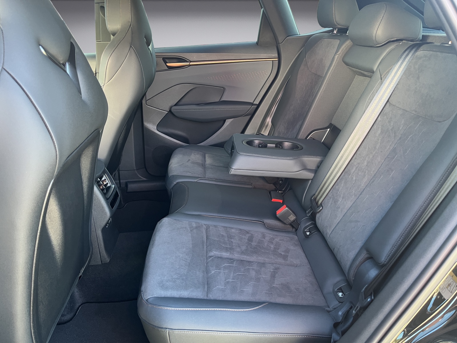 CUPRA Terramar 1.5 eHybrid VZ DSG-image-11