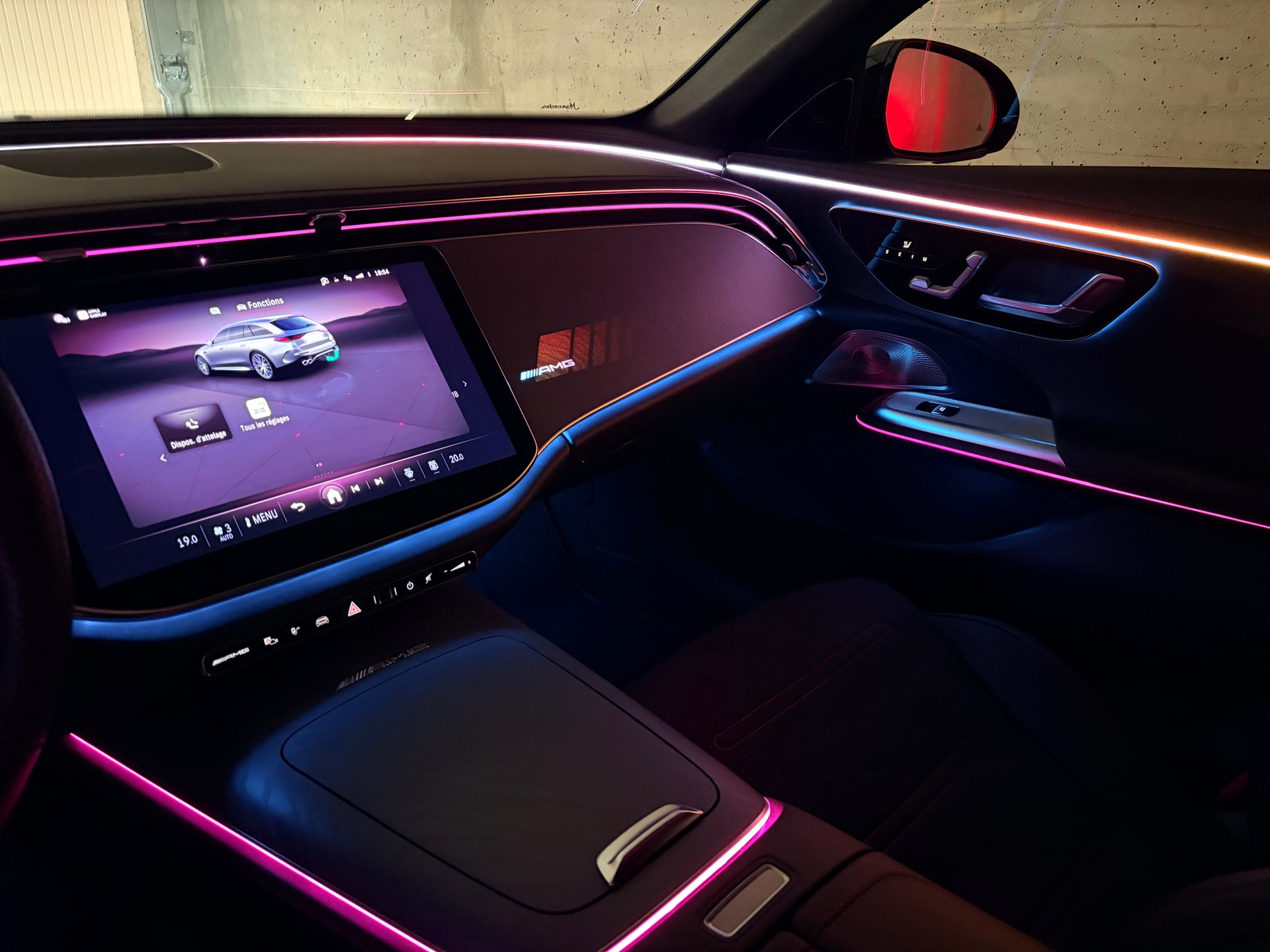 MERCEDES-BENZ E 53 Hybrid T 4Matic+ 9G-Tronic-image-11