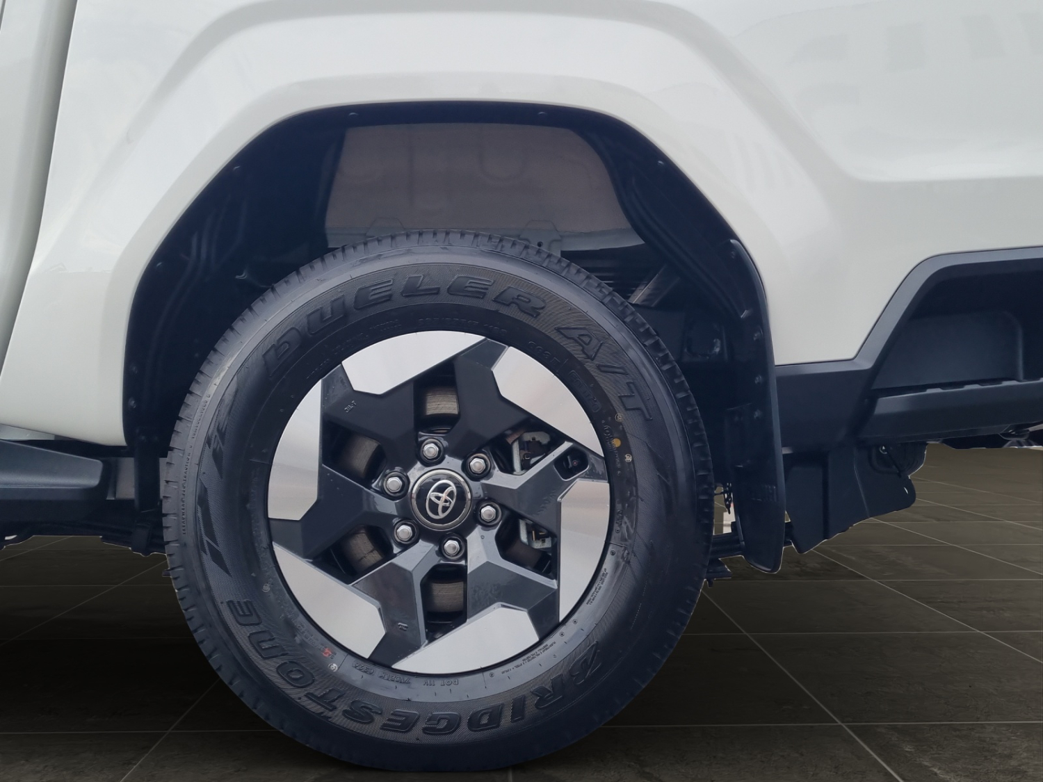 TOYOTA Hilux Double Cab.-Pick-up 59KWh Style-image-19