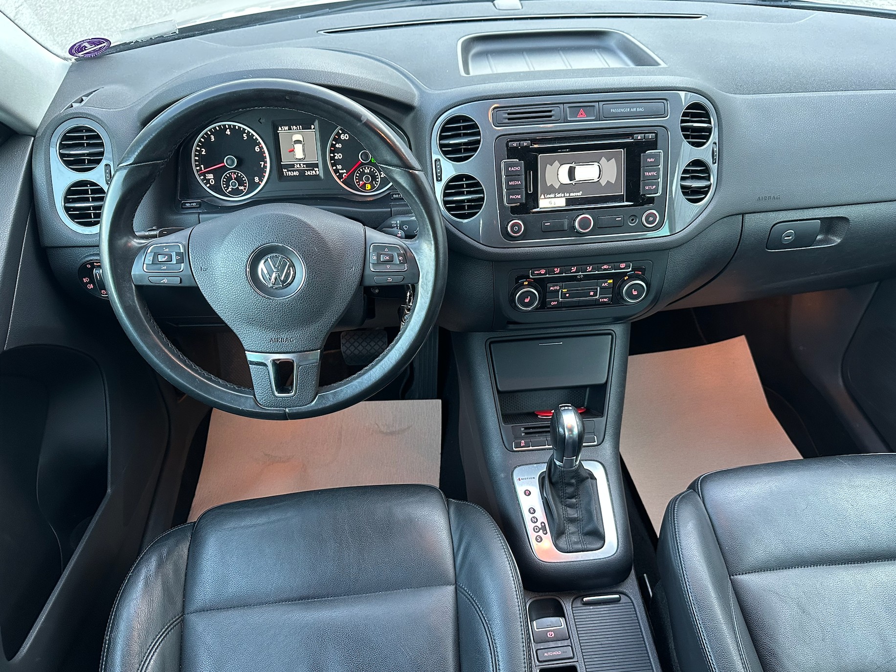 VW Tiguan 2.0 TSI Sport&Style 4Motion DSG-image-8