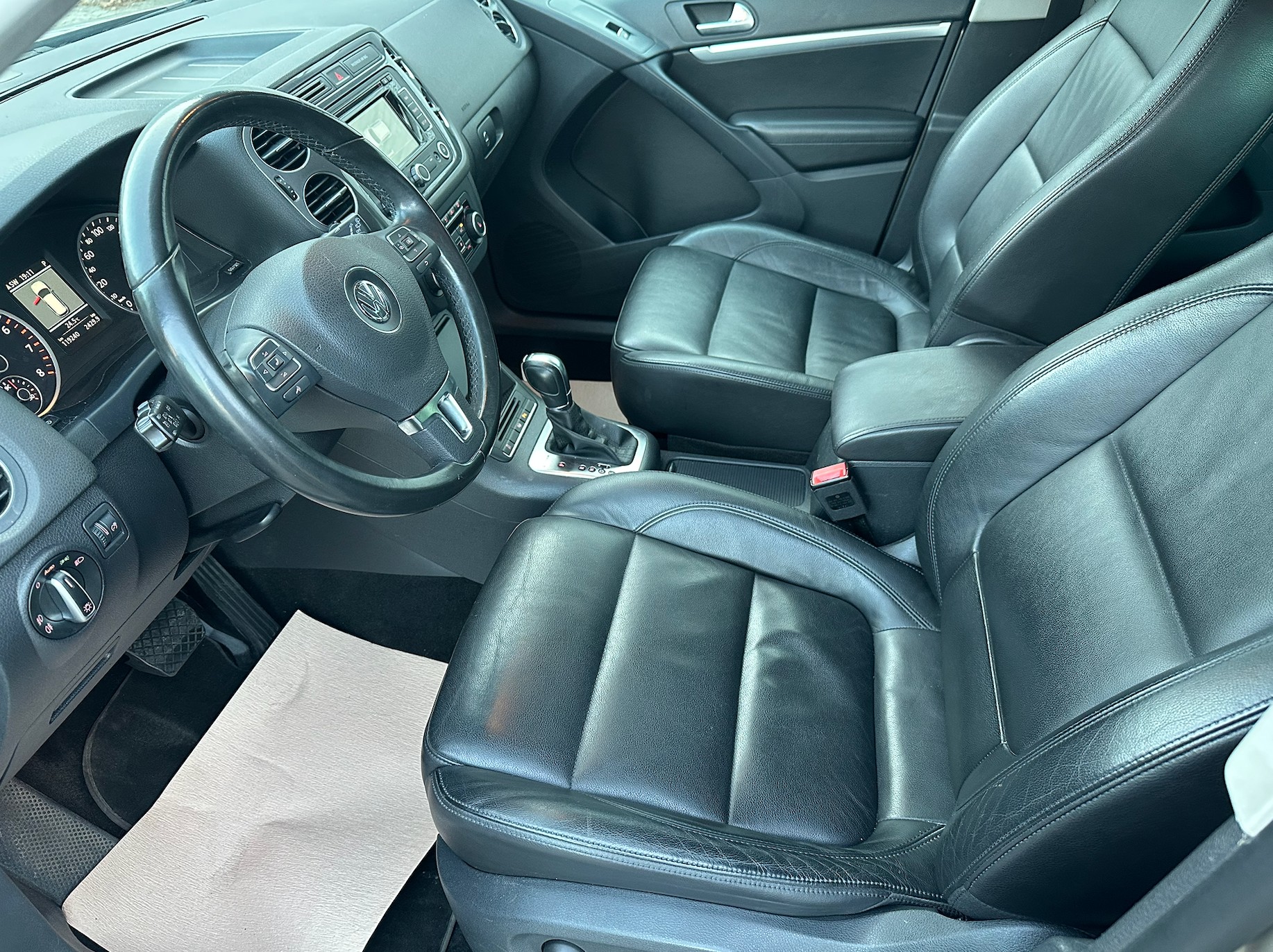 VW Tiguan 2.0 TSI Sport&Style 4Motion DSG-image-11