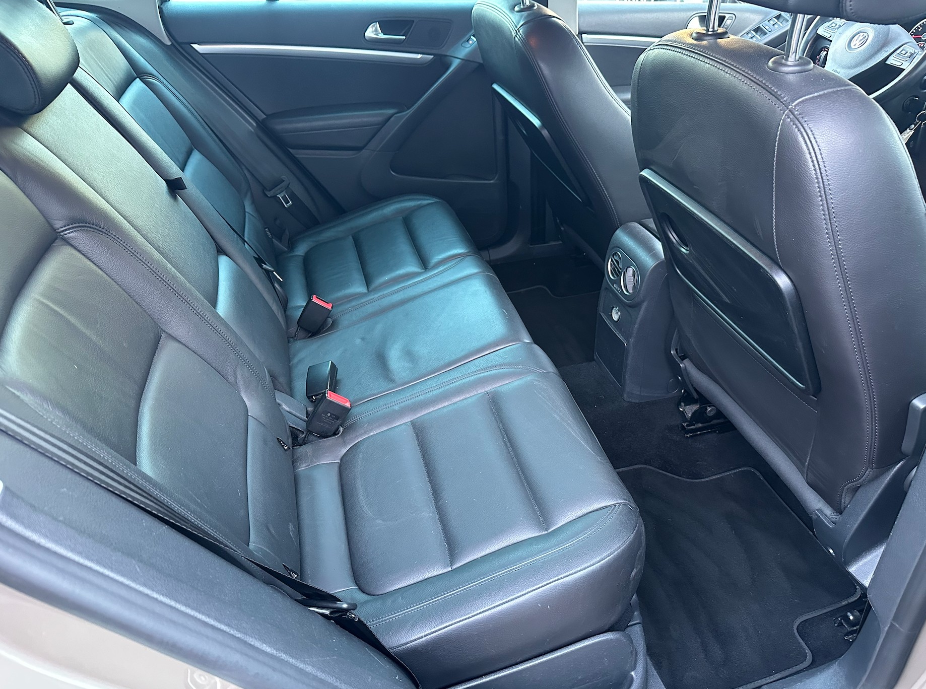 VW Tiguan 2.0 TSI Sport&Style 4Motion DSG-image-14