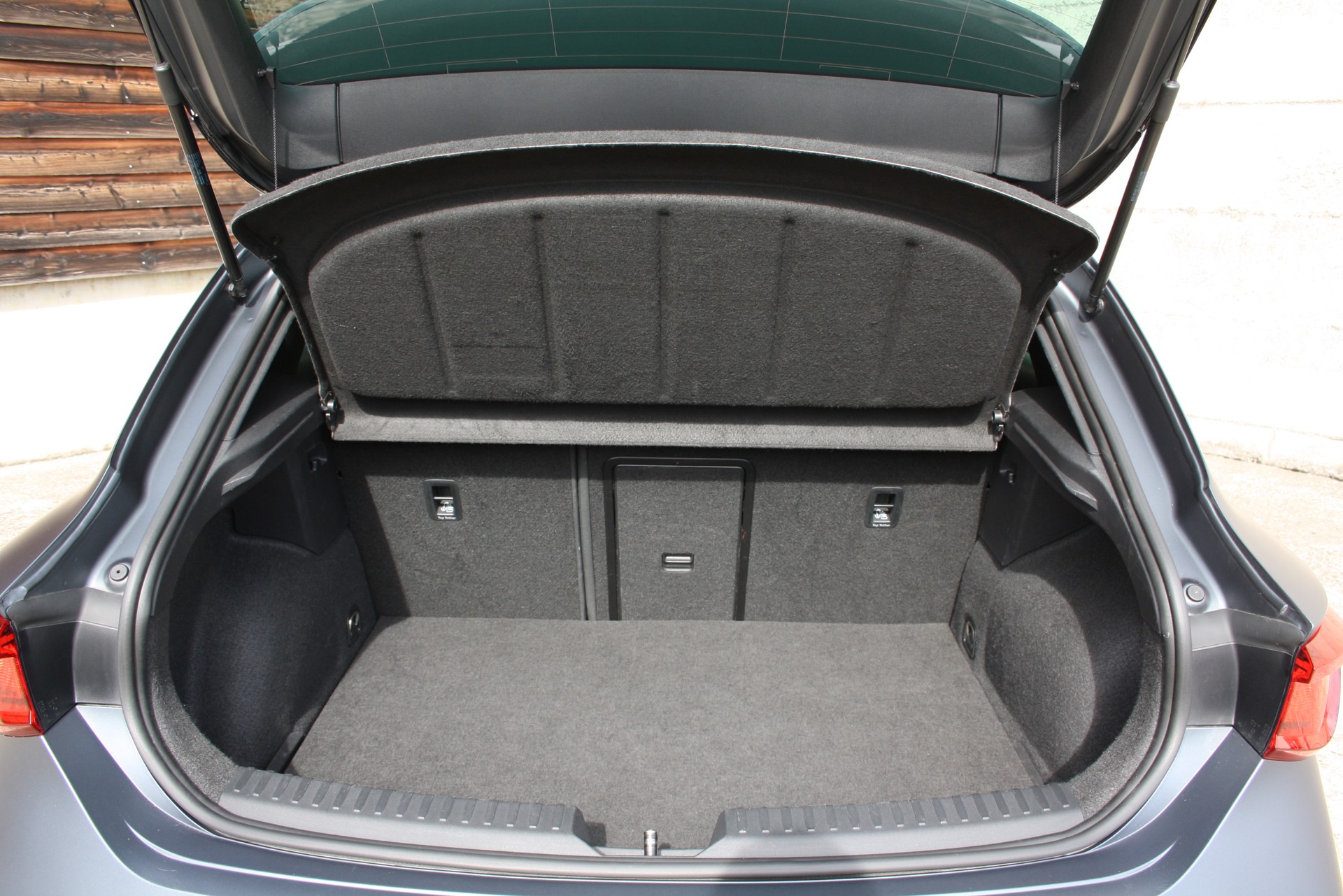 CUPRA LEON 1.4 e-HYBRID pHEV DSG-image-15