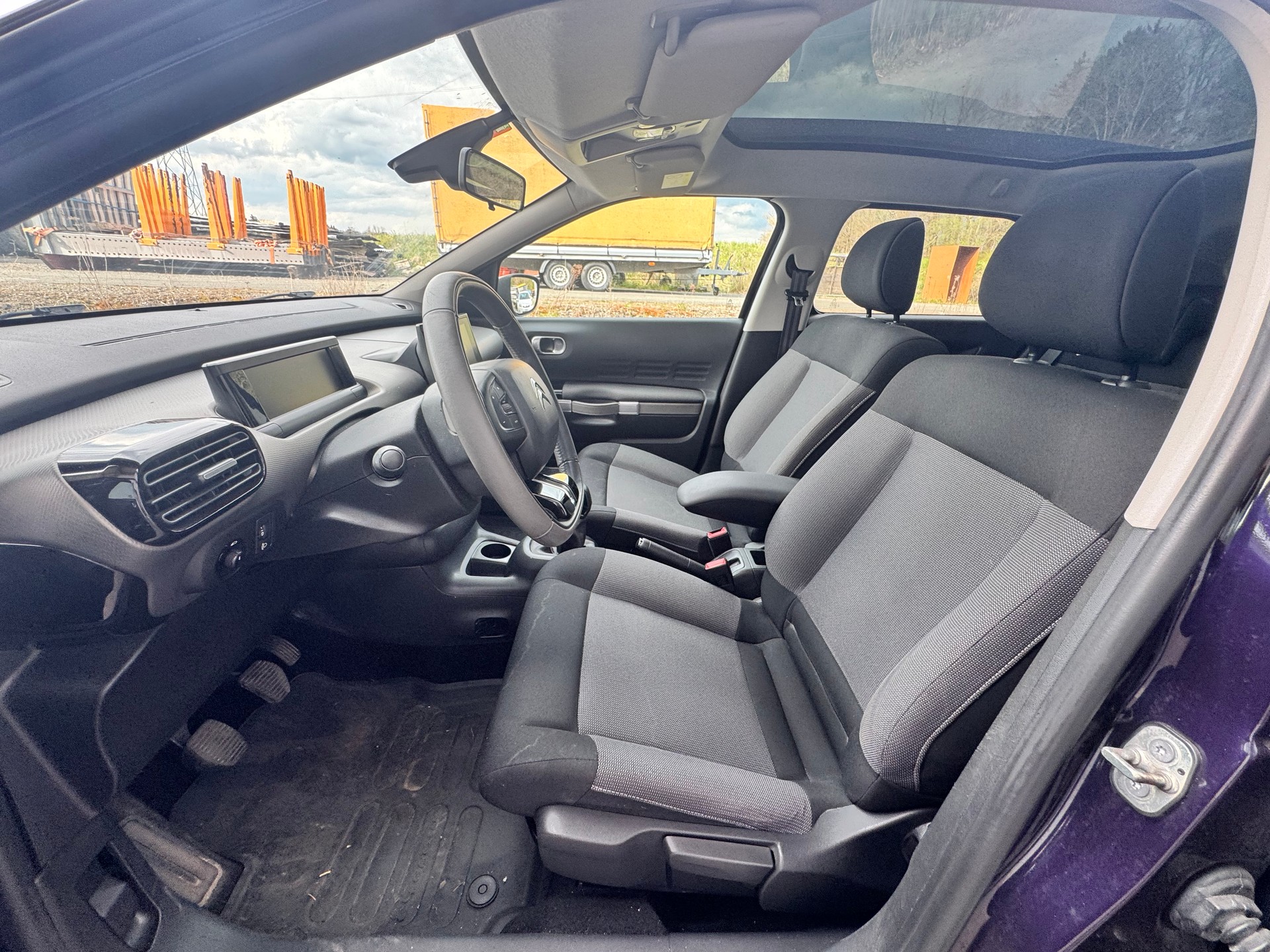 CITROEN C4 Cactus 1.2 VTi Shine Edition-image-8
