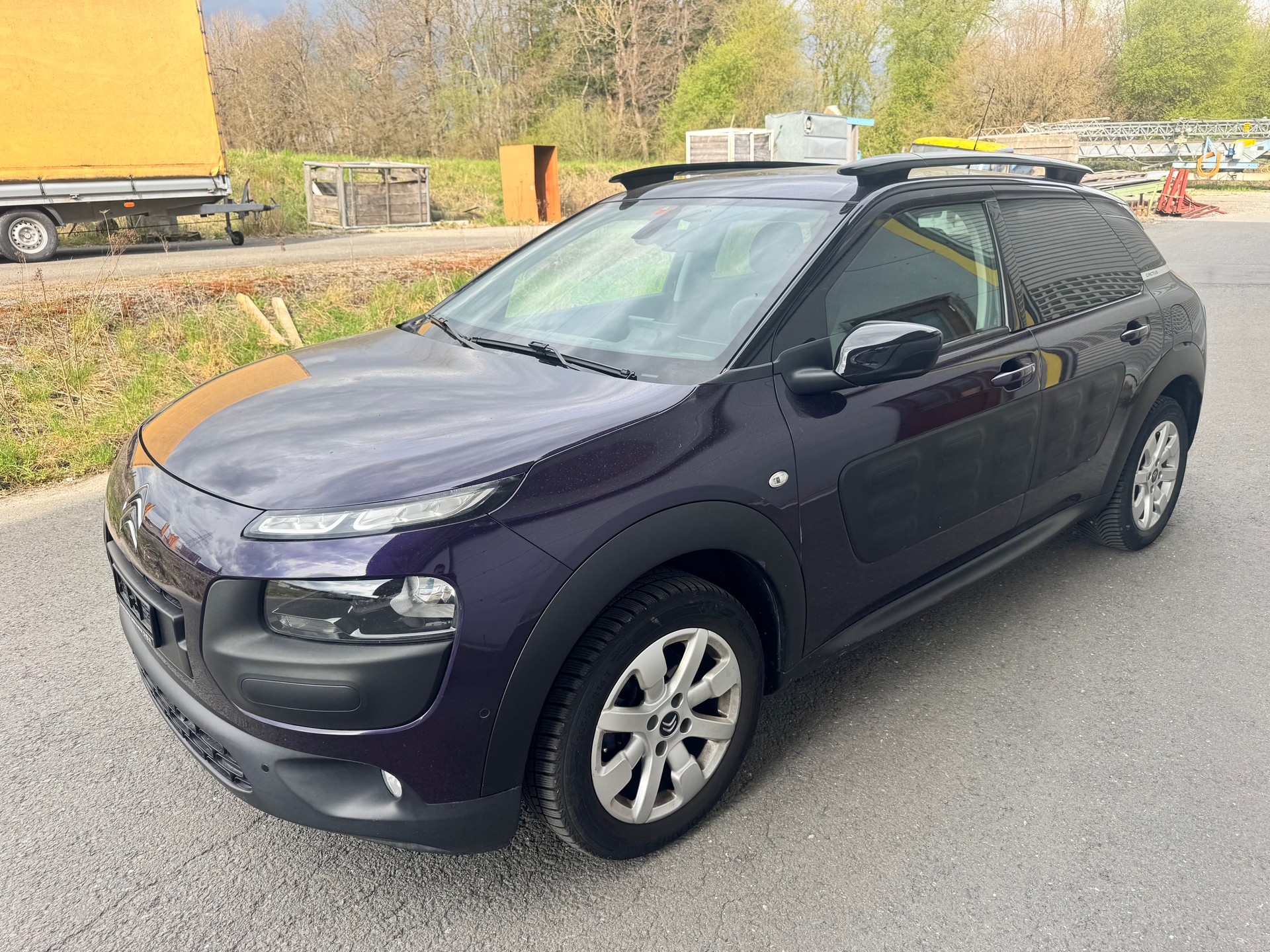 CITROEN C4 Cactus 1.2 VTi Shine Edition-image-2