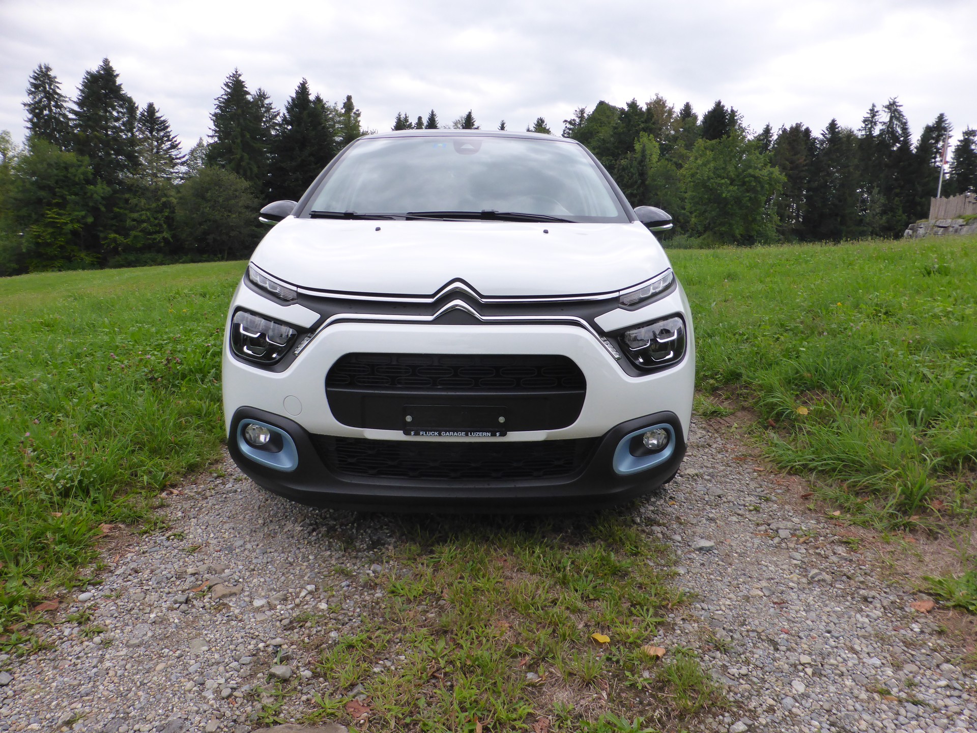 CITROEN C3 1.2i PureTech Elle EAT6-image-2
