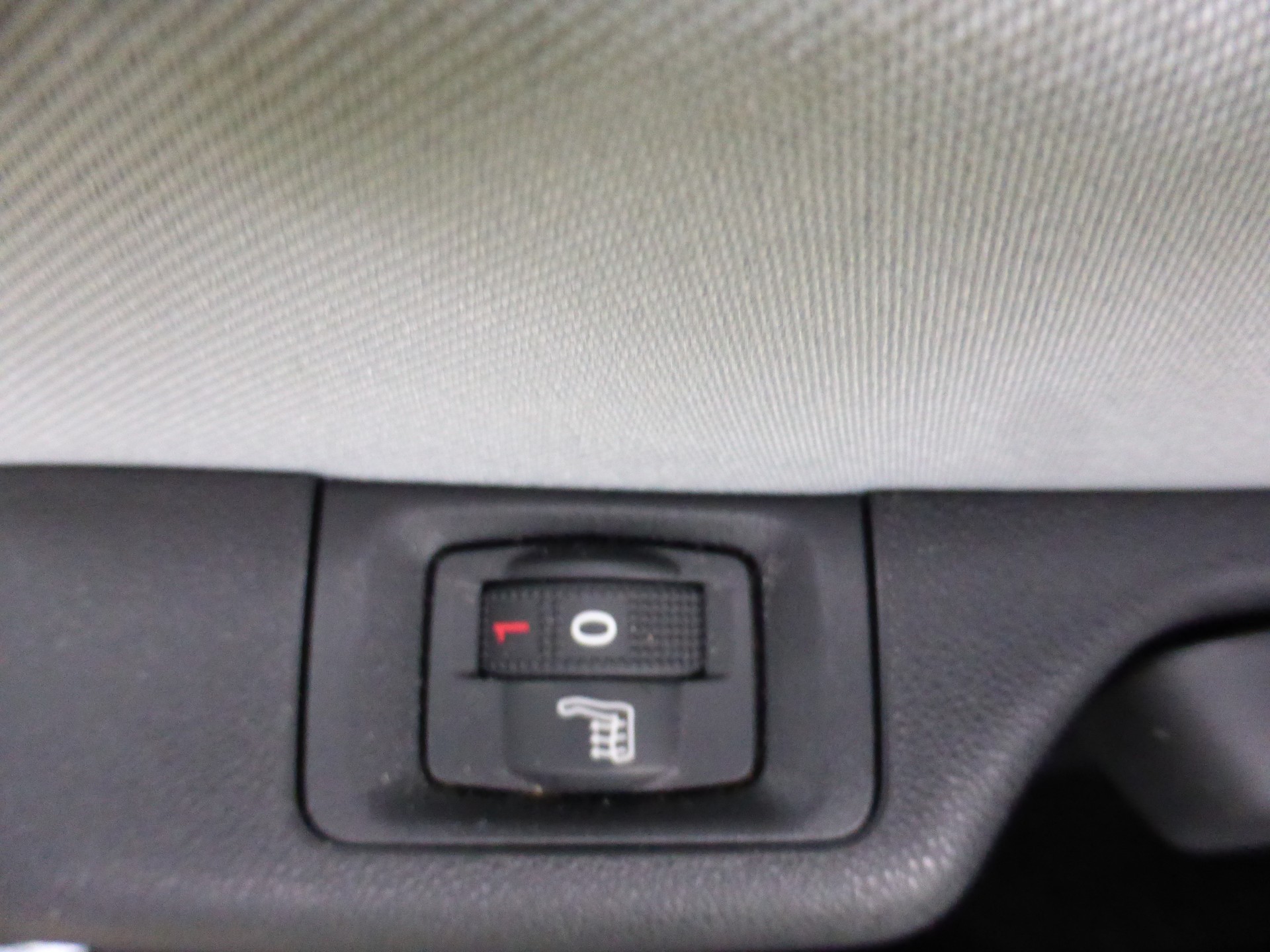 CITROEN C3 1.2i PureTech Elle EAT6-image-13