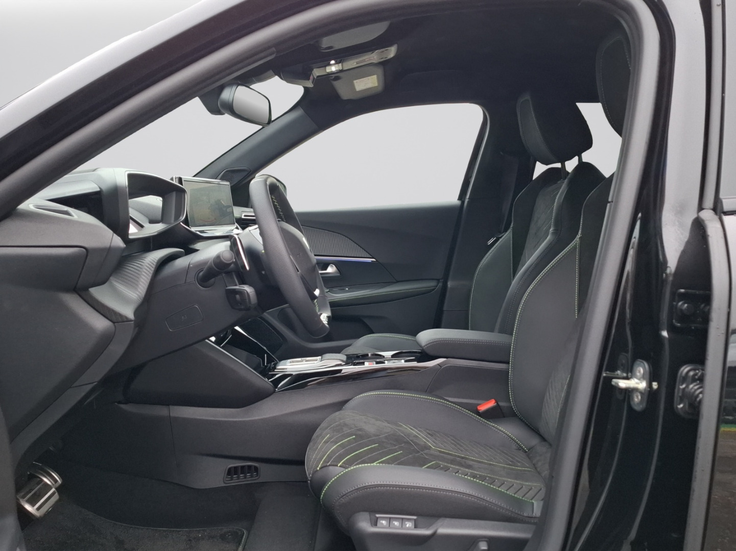 PEUGEOT 2008 156 e GT GT-image-9