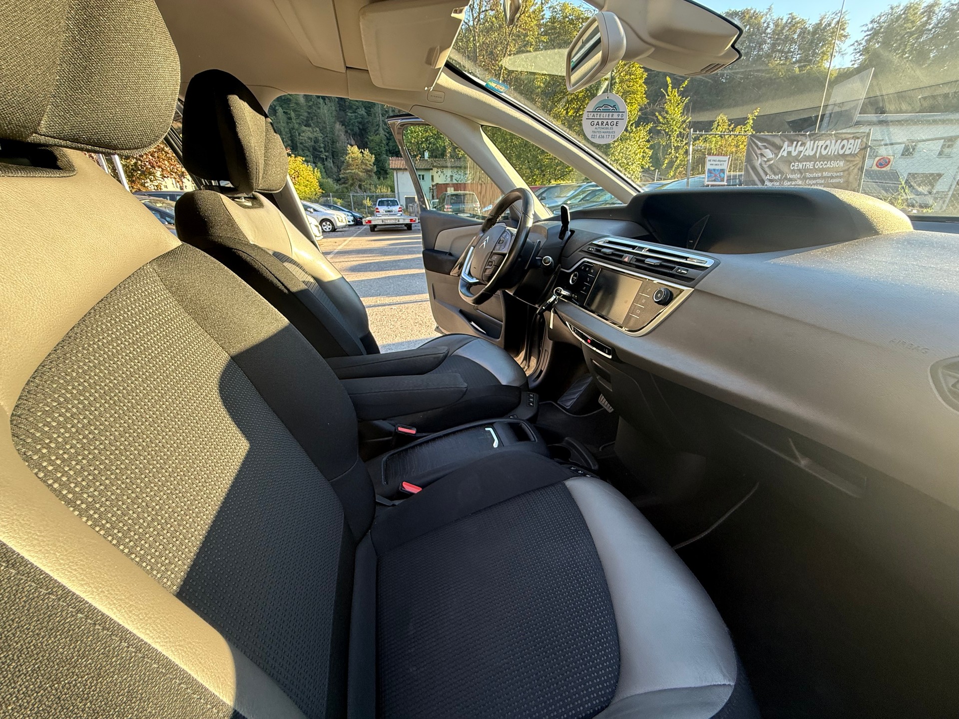 CITROEN Grand C4 Picasso 2.0 BlueHDi Shine EAT6-image-14