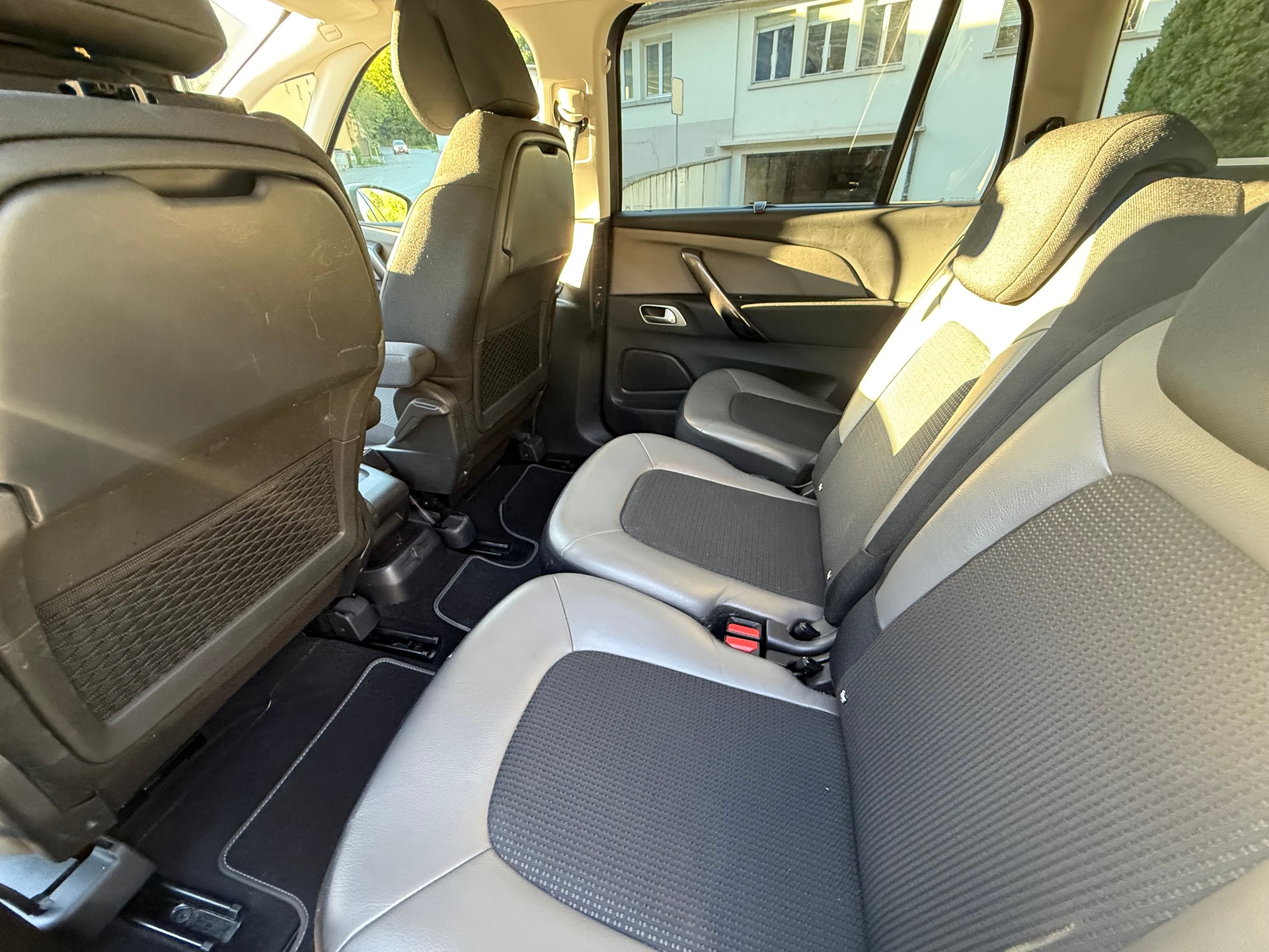 CITROEN Grand C4 Picasso 2.0 BlueHDi Shine EAT6-image-10