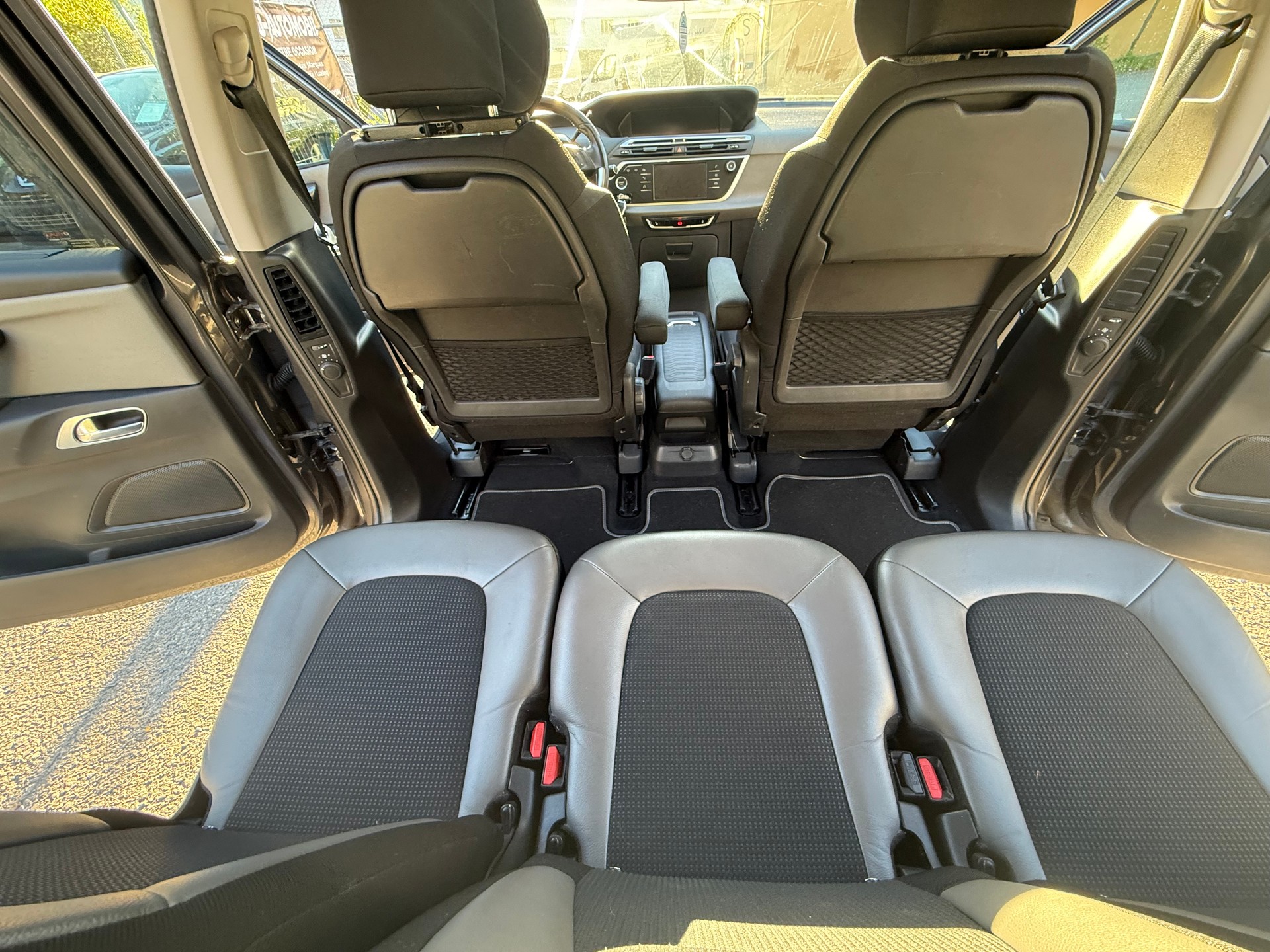 CITROEN Grand C4 Picasso 2.0 BlueHDi Shine EAT6-image-21