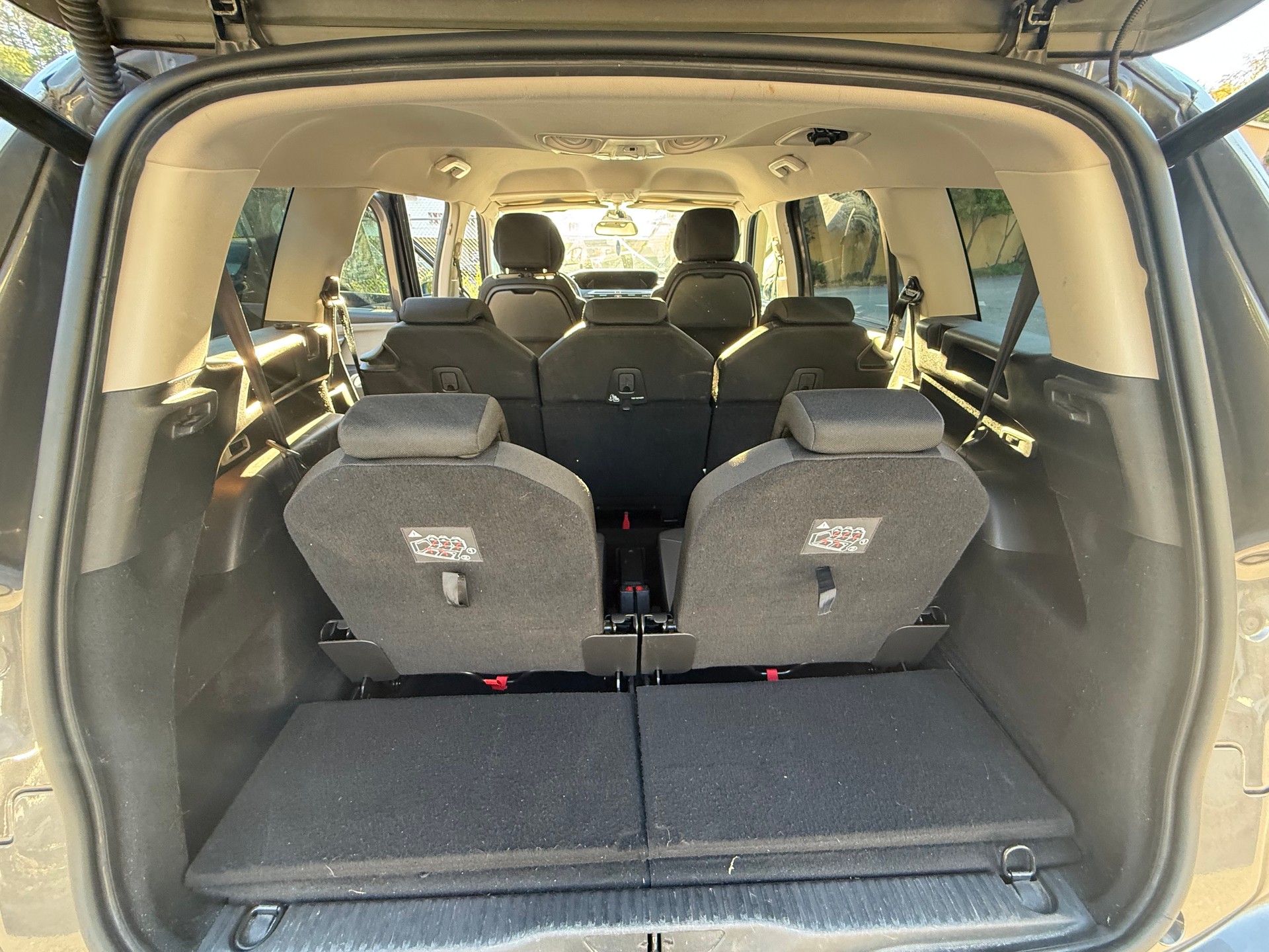 CITROEN Grand C4 Picasso 2.0 BlueHDi Shine EAT6-image-11