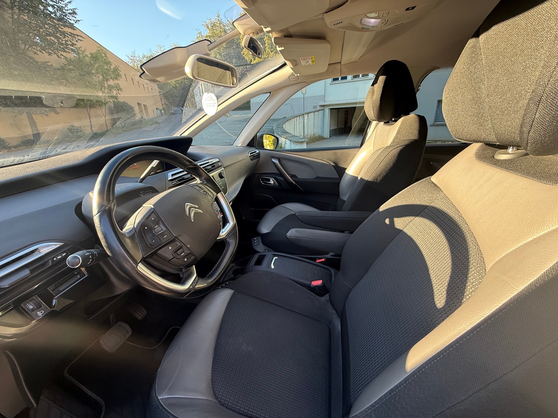 CITROEN Grand C4 Picasso 2.0 BlueHDi Shine EAT6-image-9
